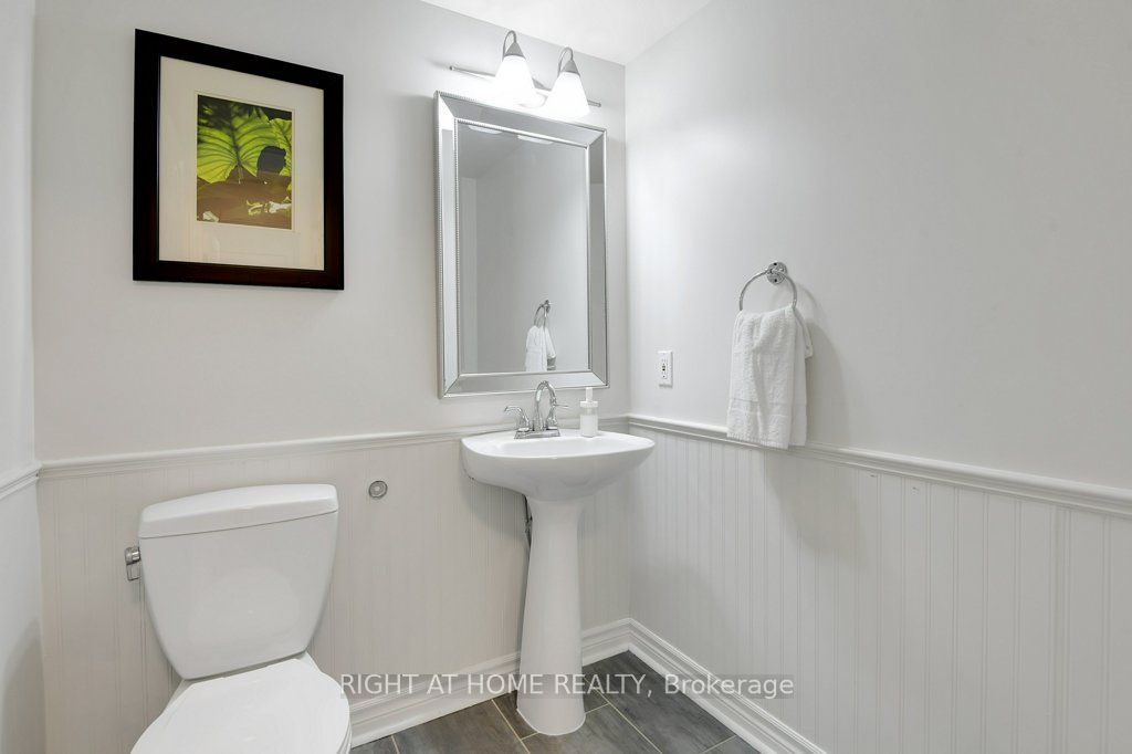 33 Spur Avenue Property Photo 9