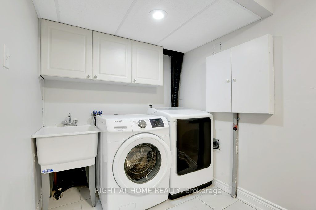 33 Spur Avenue Property Photo 19