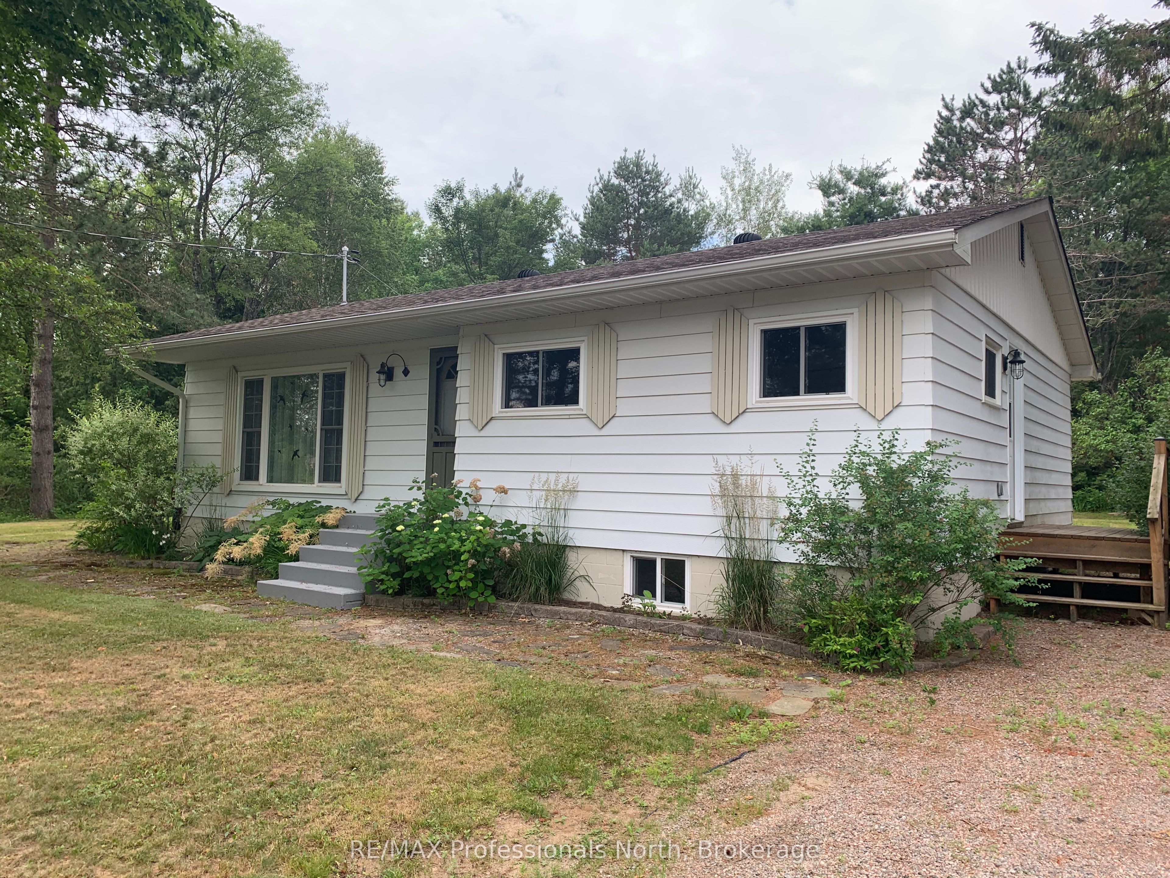 2195 Loop Road Property Photo 1