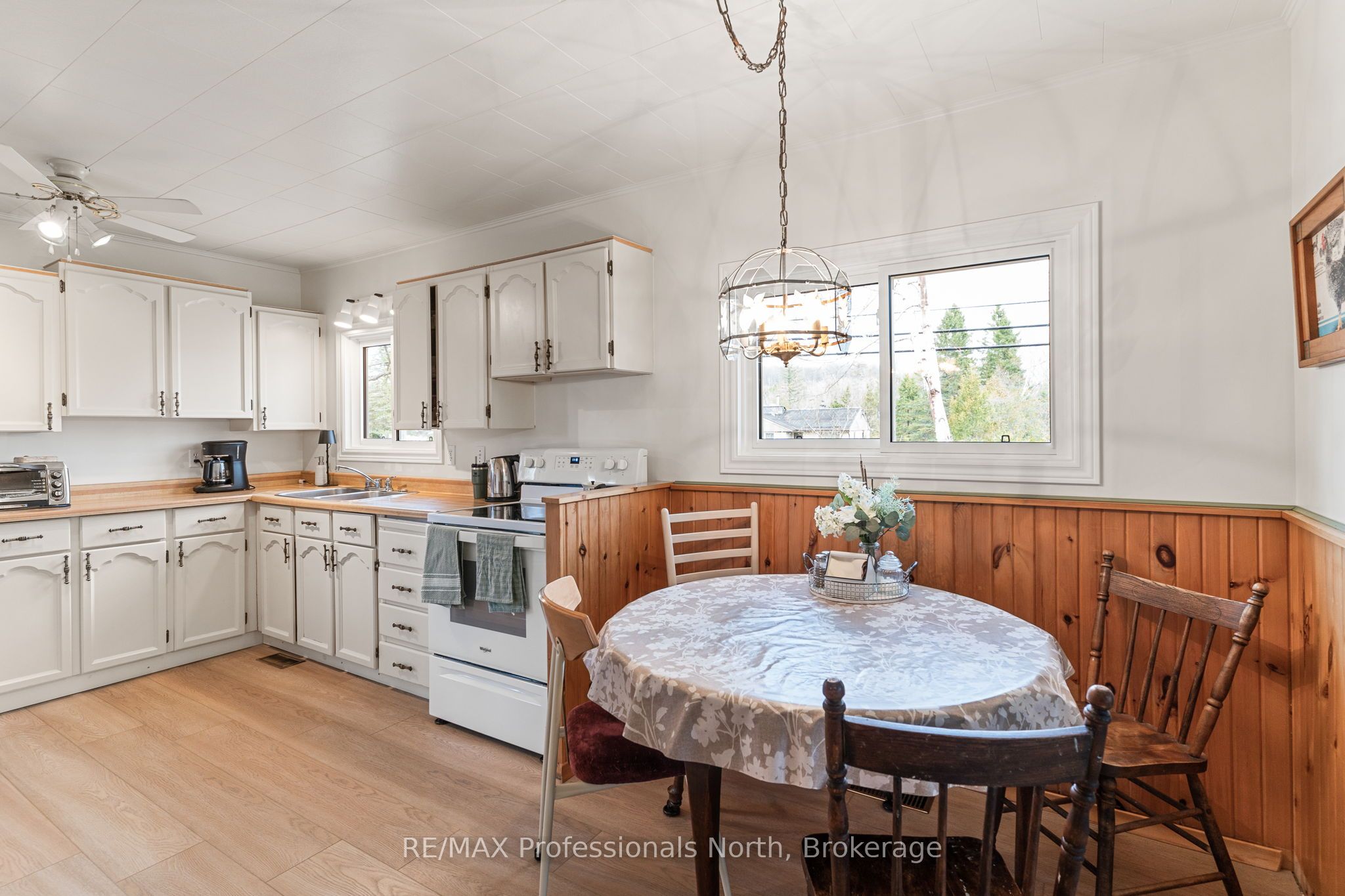 2195 Loop Road Property Photo 15
