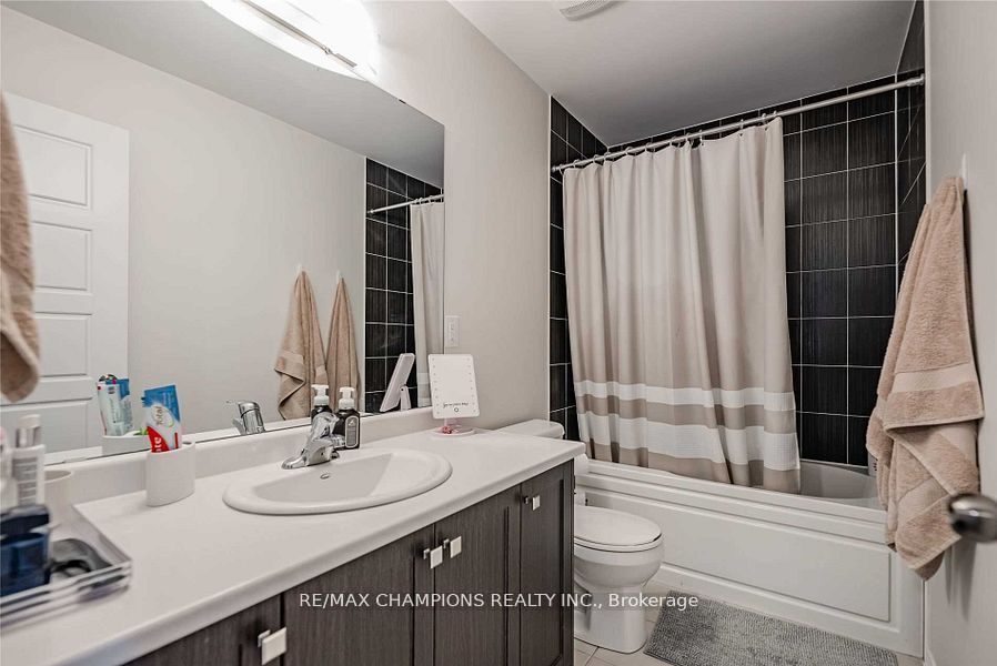 7732 White Pine Crescent Property Photo 17