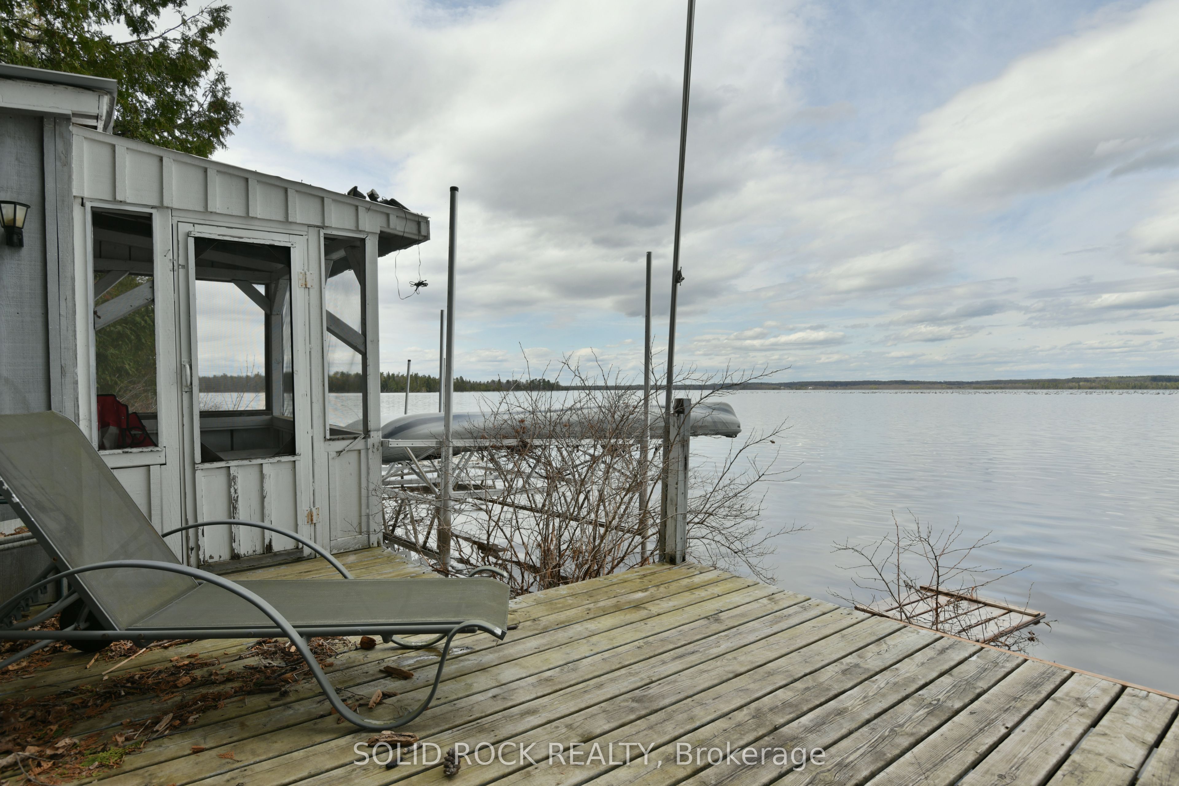 2496 River Road Property Photo 3