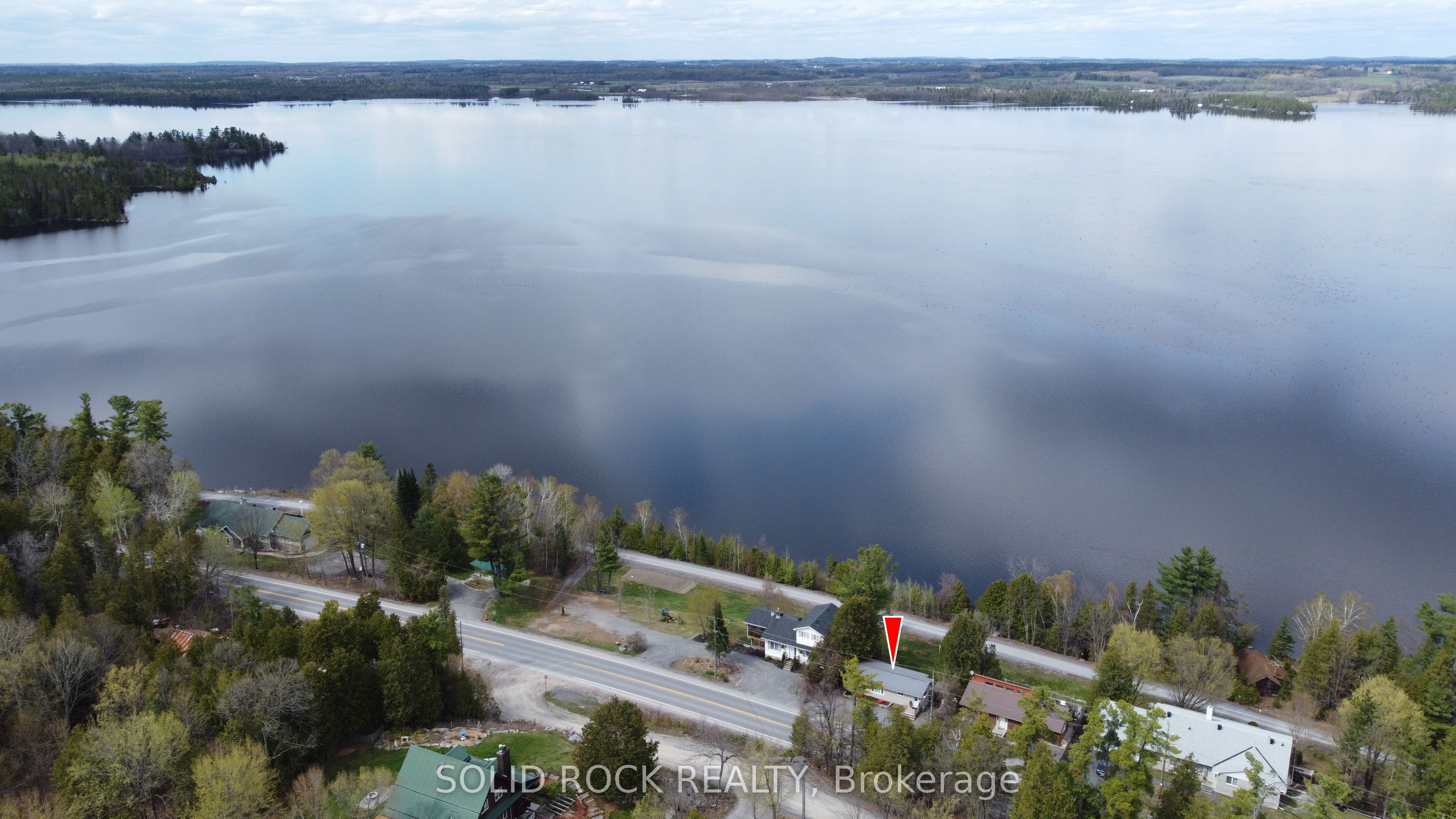 2496 River Road Property Photo 8