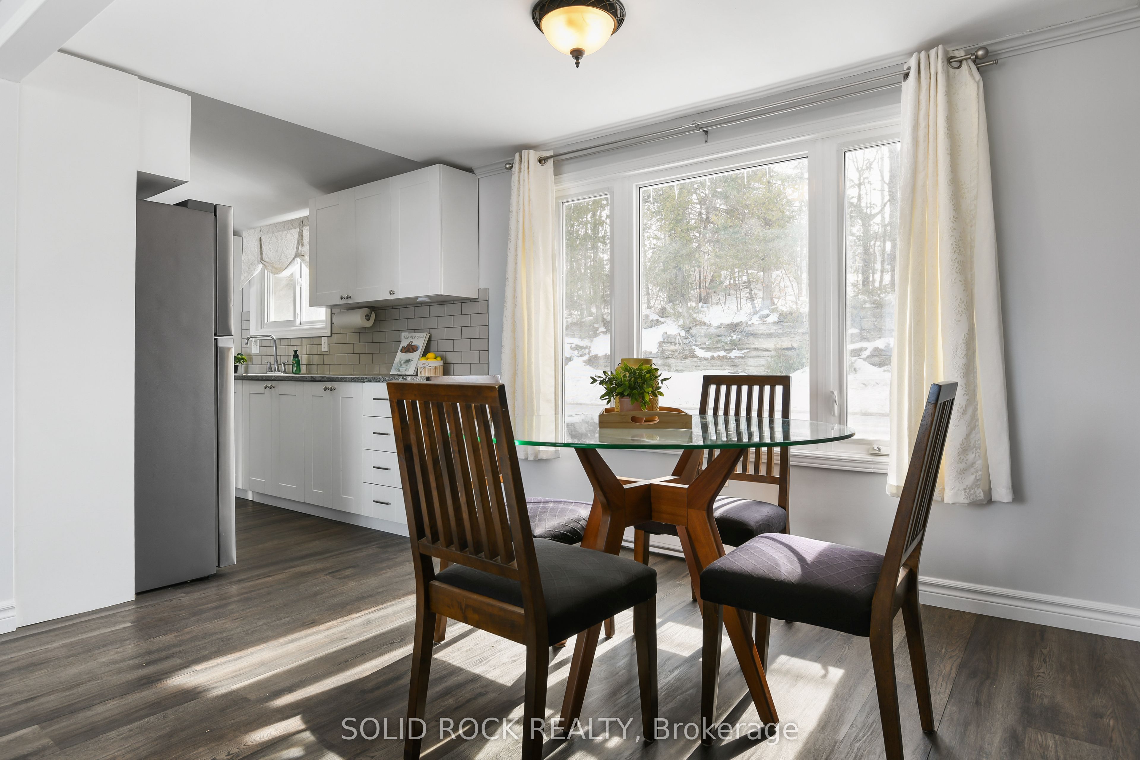 2496 River Road Property Photo 17