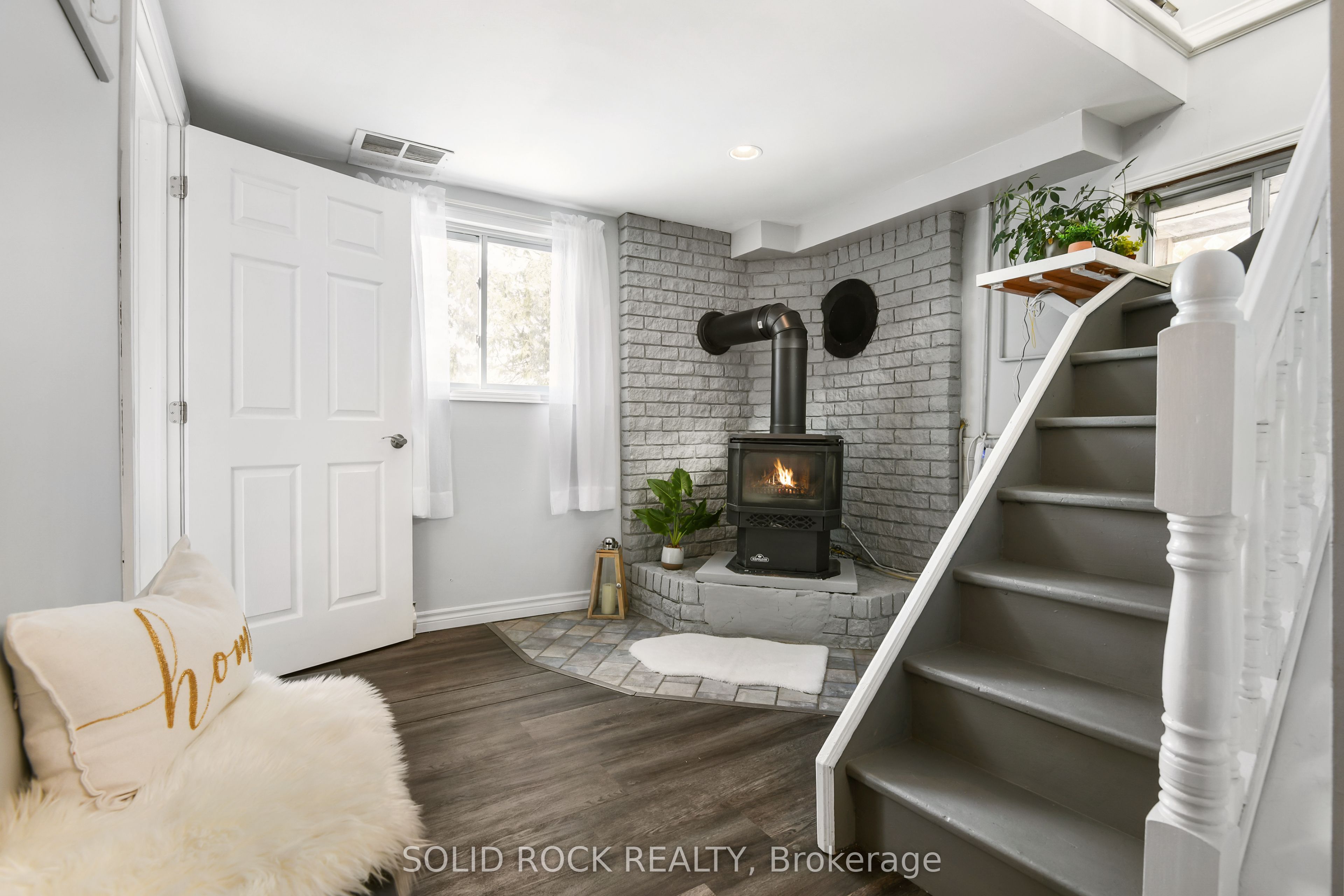 2496 River Road Property Photo 25