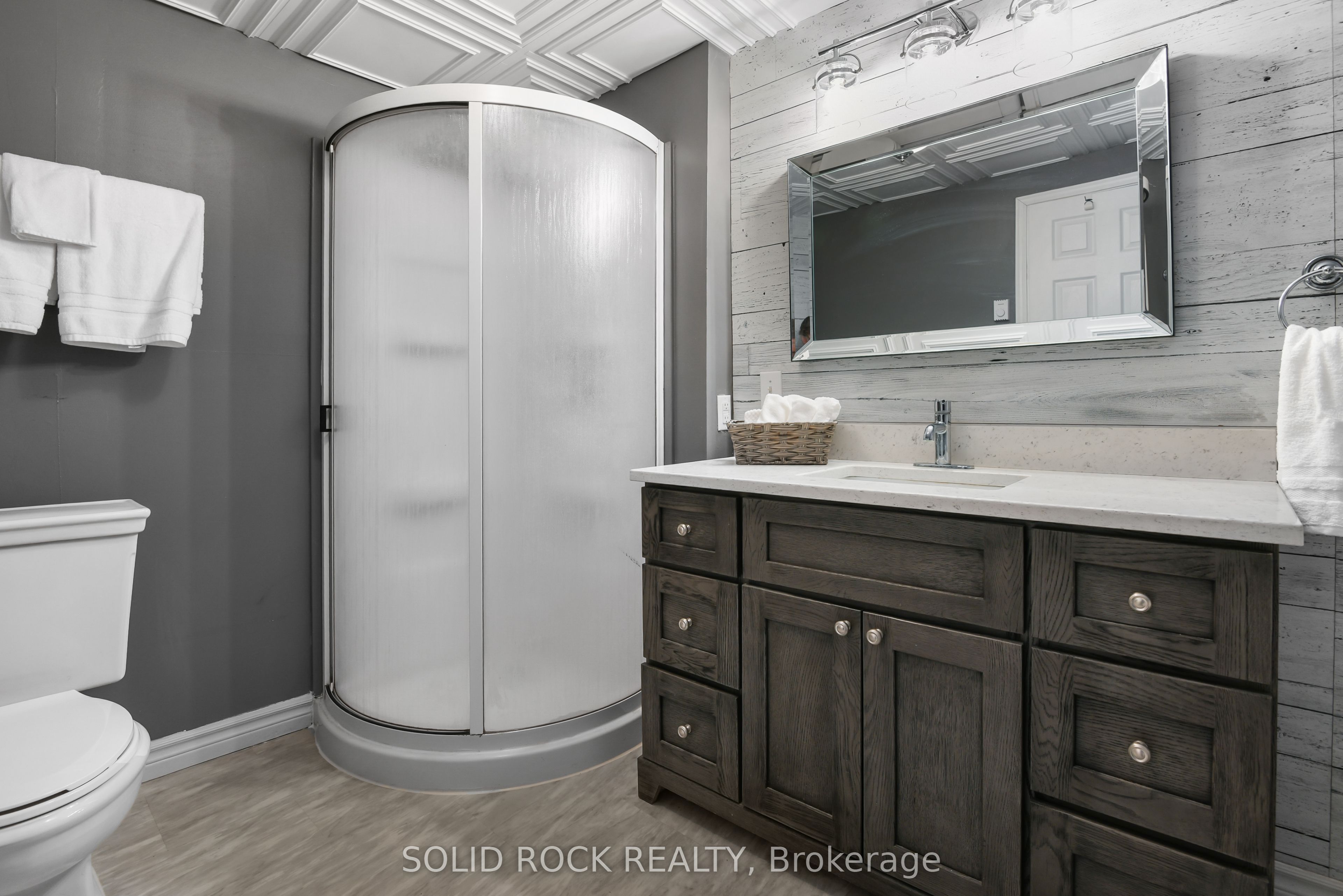 2496 River Road Property Photo 31