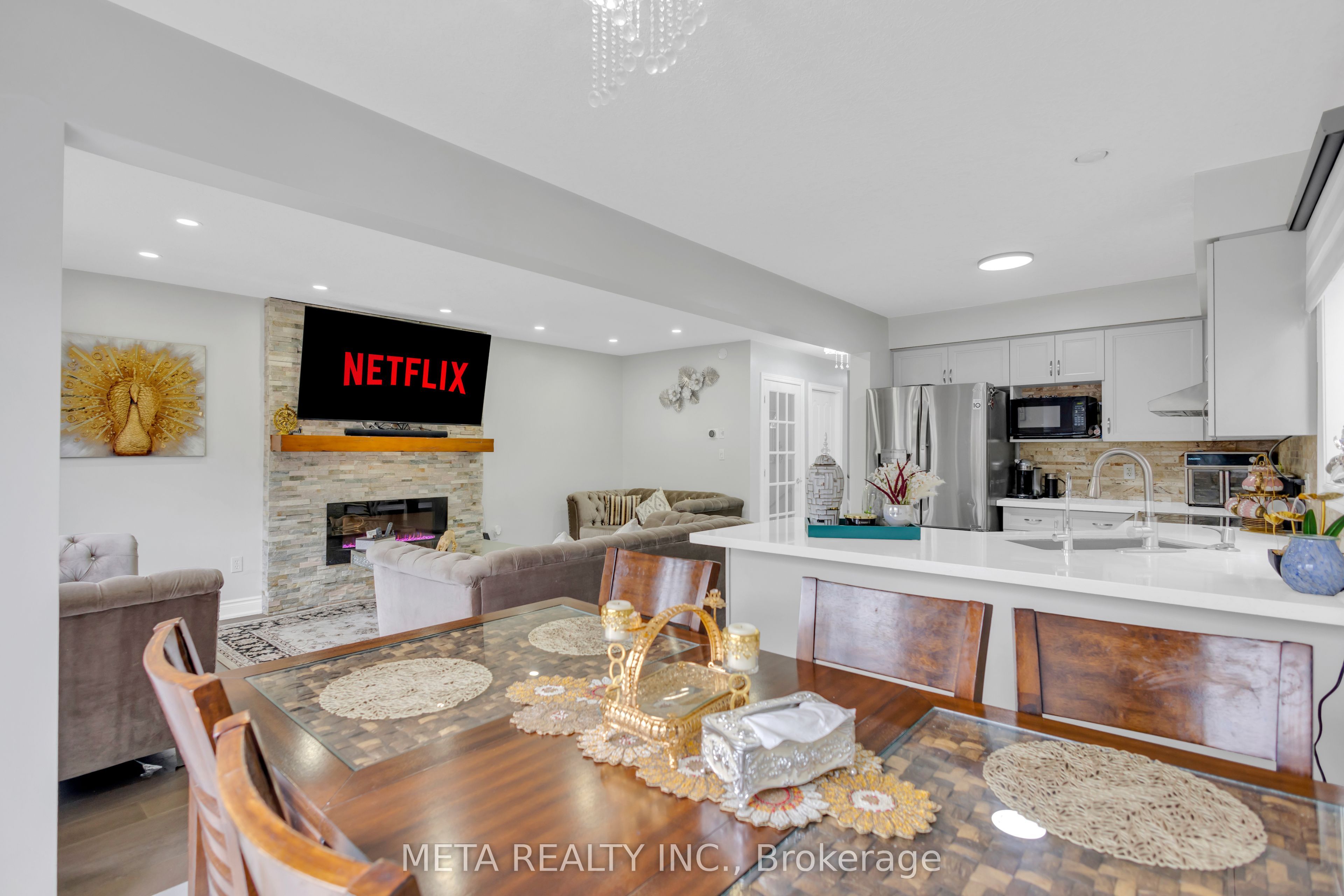 497 Langlaw Drive Property Photo 13