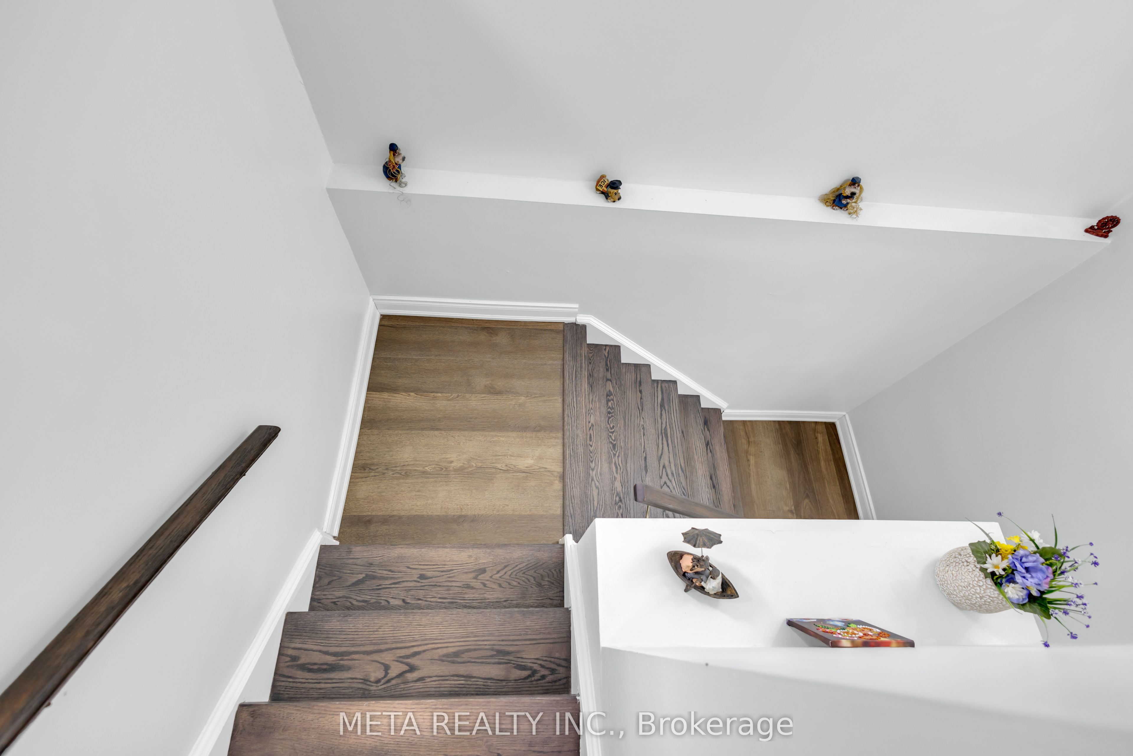497 Langlaw Drive Property Photo 15