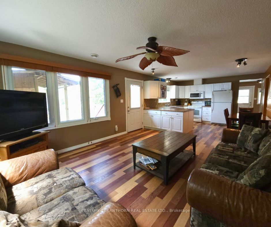 133 Carleton Cove Property Photo 9