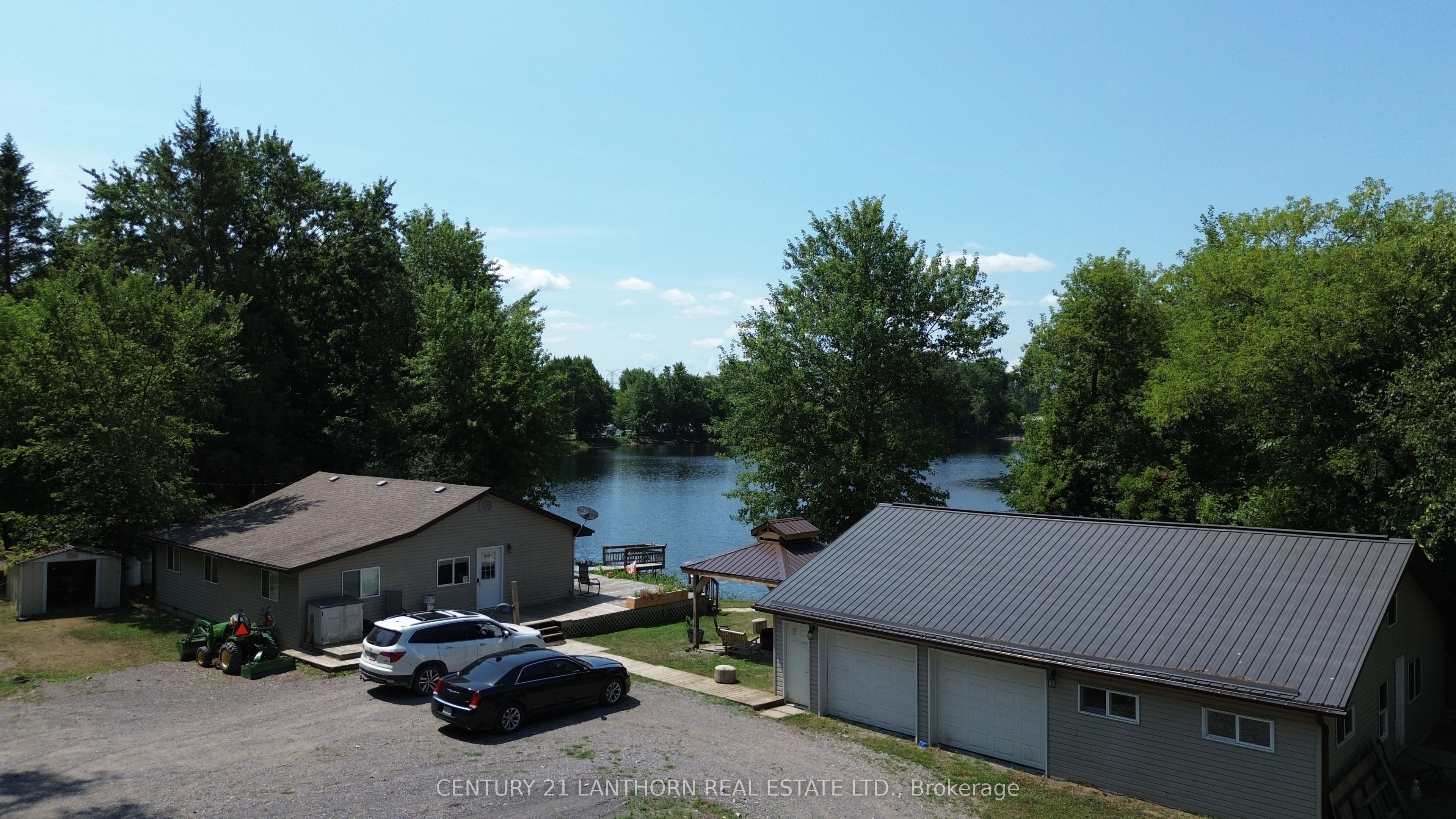 133 Carleton Cove Property Photo 14