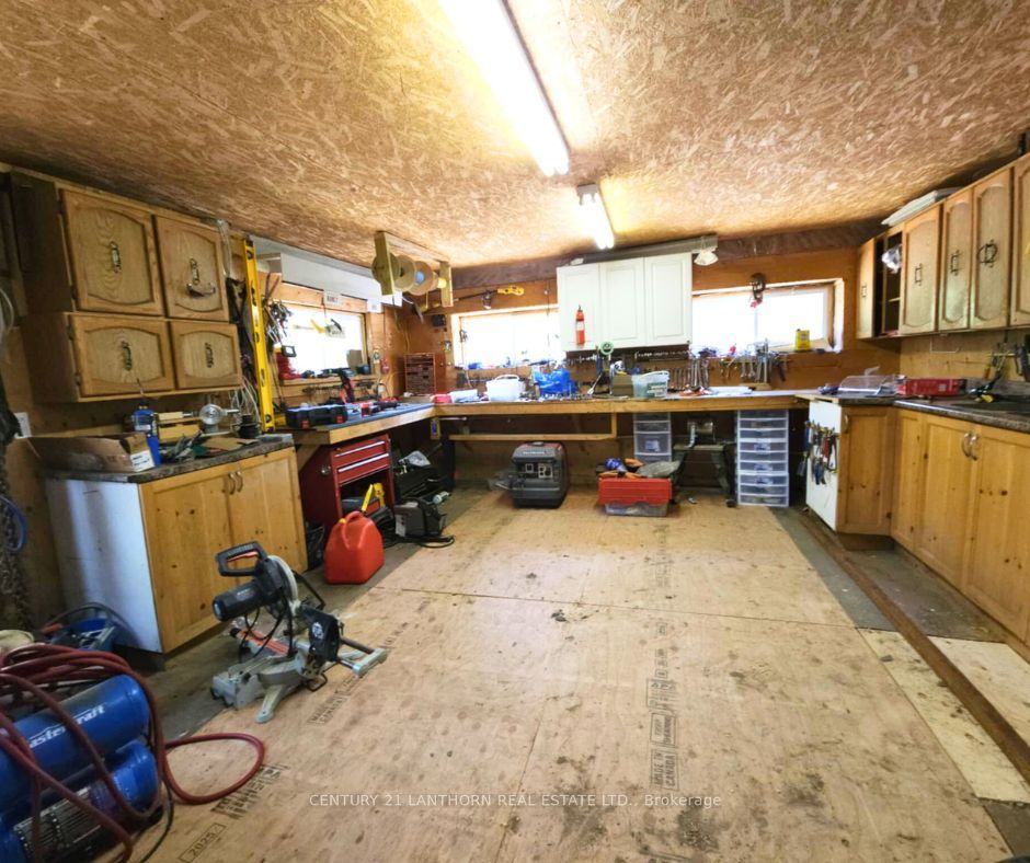 133 Carleton Cove Property Photo 16