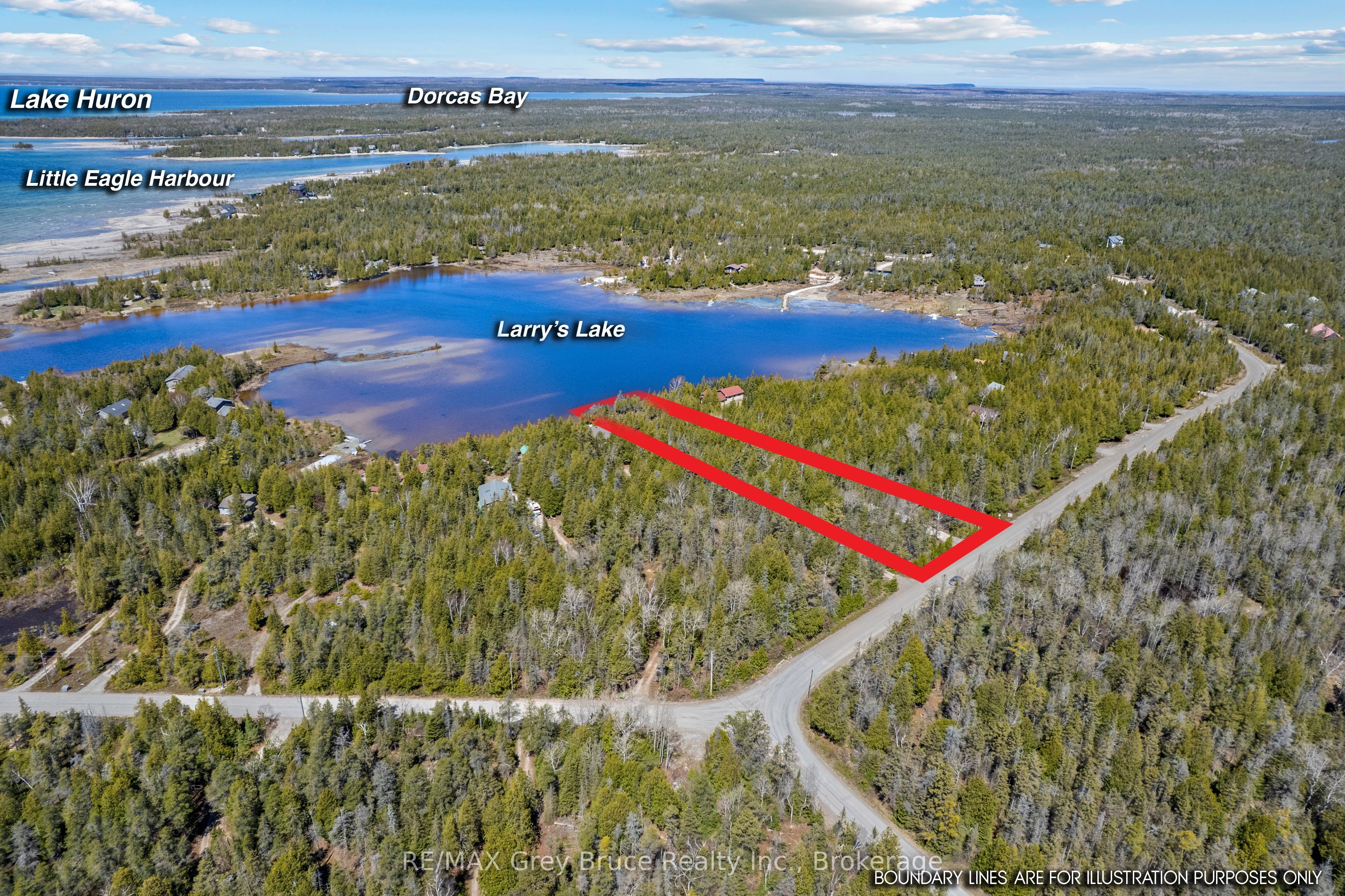 916 Dorcas Bay Road Property Photo 3