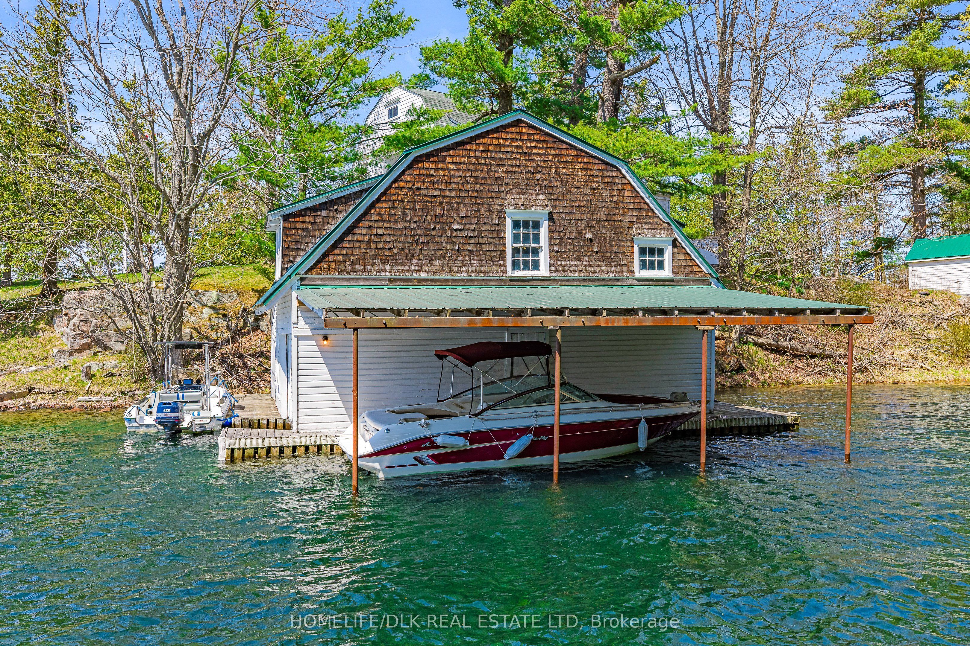 87 Club Island Property Photo 6