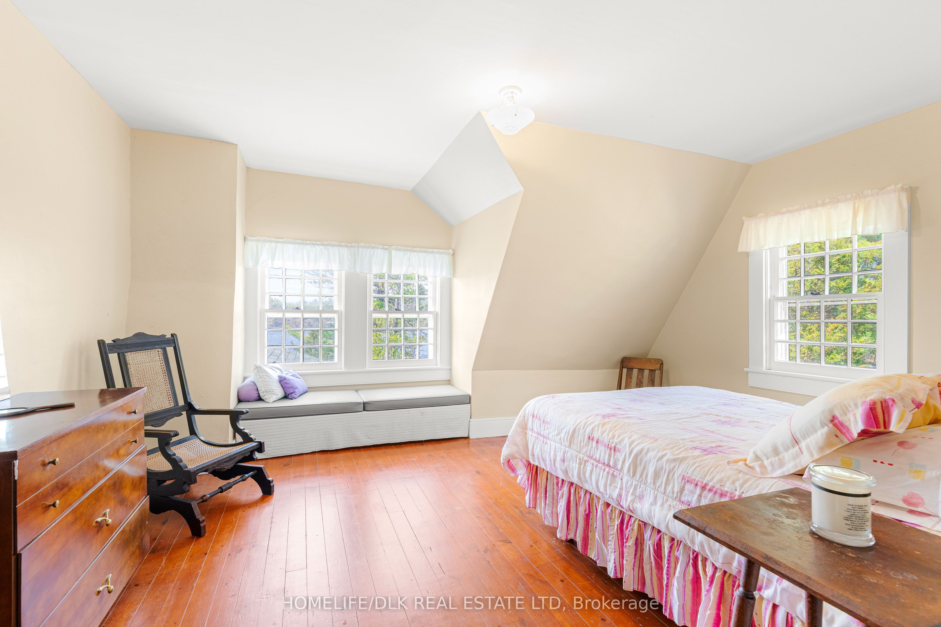 87 Club Island Property Photo 33