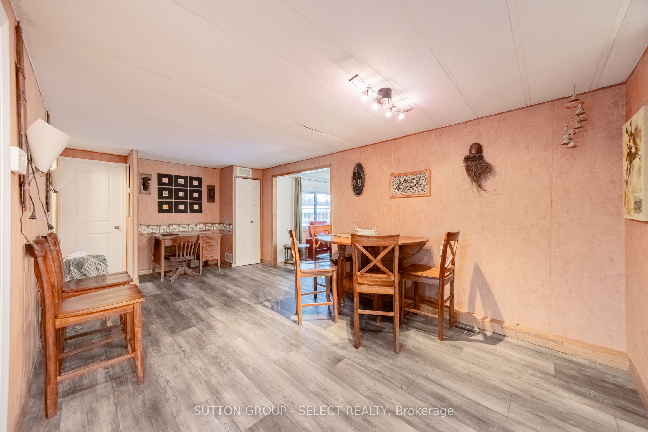 246 Southwinds Court Property Photo 19