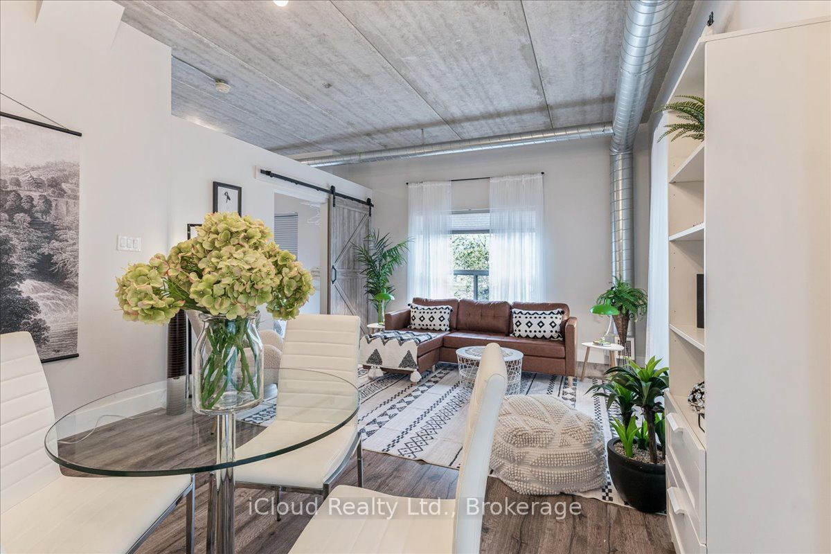 15 Devitt Avenue S 104 Property Photo 4