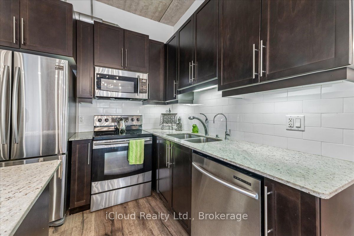 15 Devitt Avenue S 104 Property Photo 10
