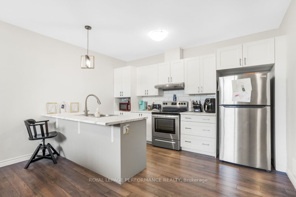 6 Maxime Court A Property Photo 2