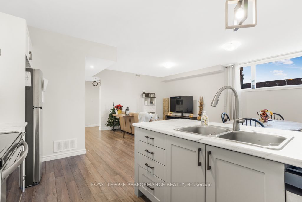 6 Maxime Court A Property Photo 4