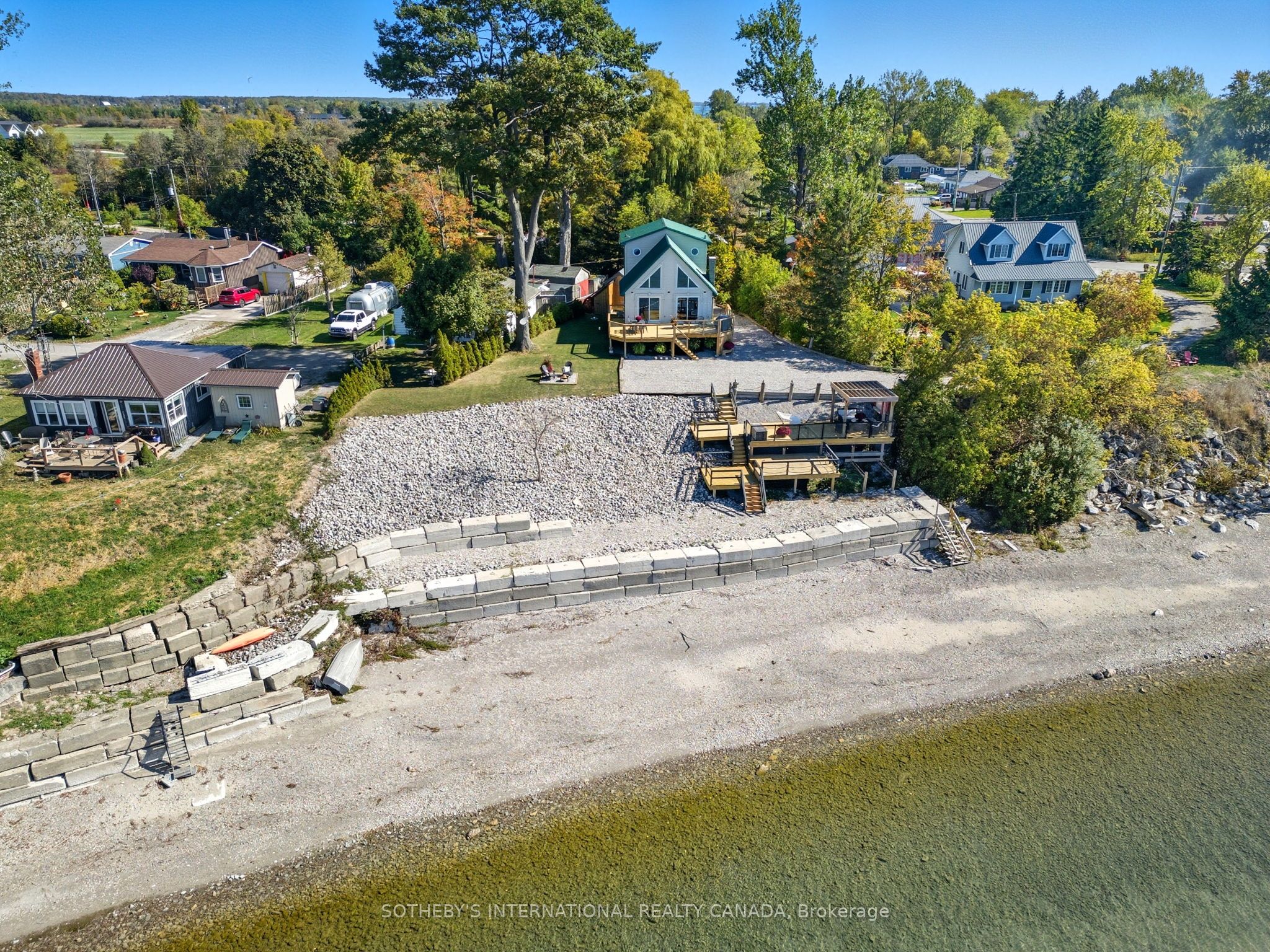 13 Sunset Drive Property Photo 2