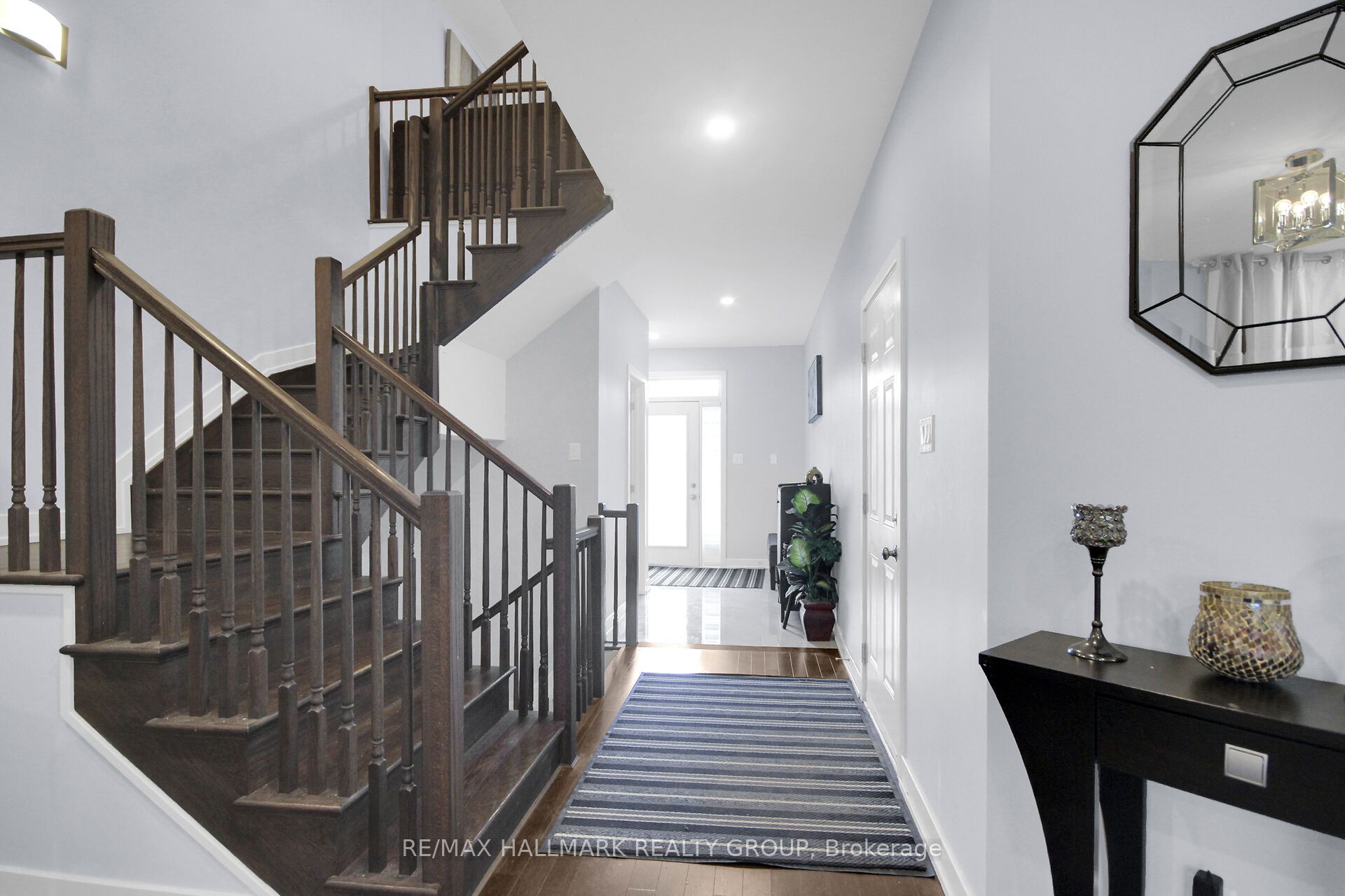 568 Bobolink Ridge Property Photo 4