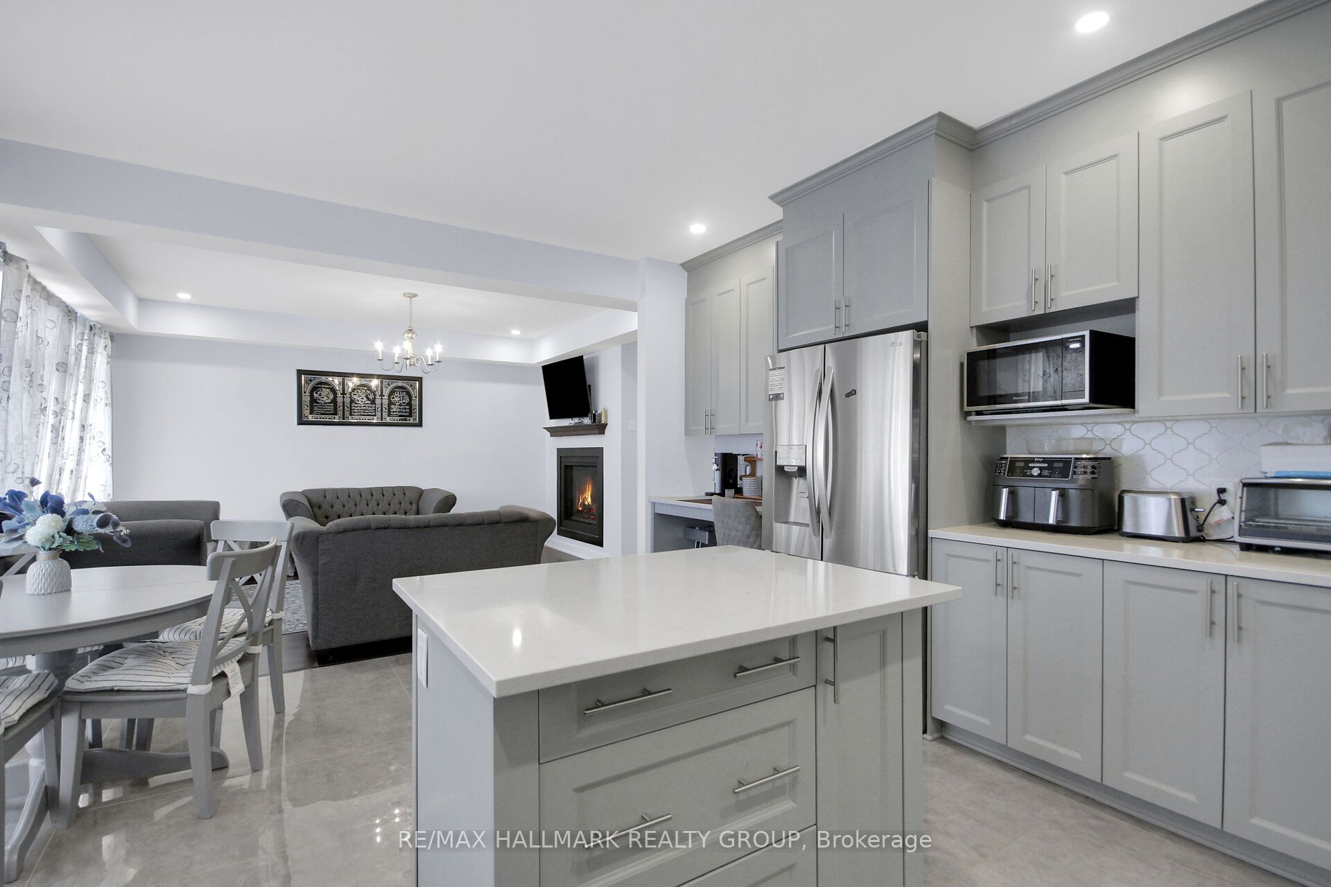 568 Bobolink Ridge Property Photo 15