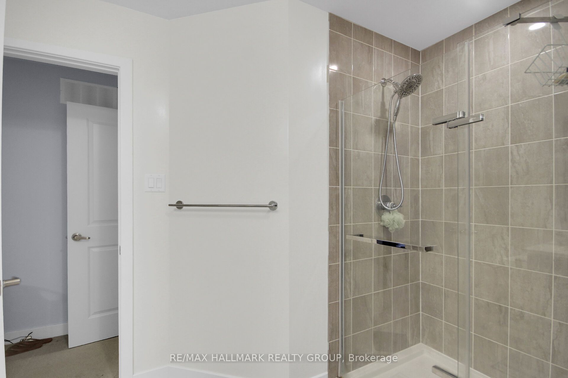 568 Bobolink Ridge Property Photo 26