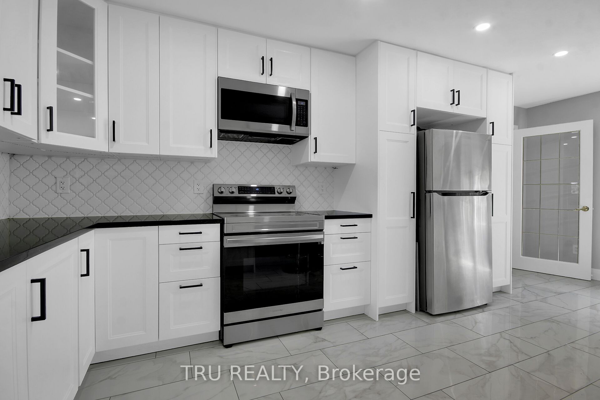 7038 Shields Drive Property Photo 11