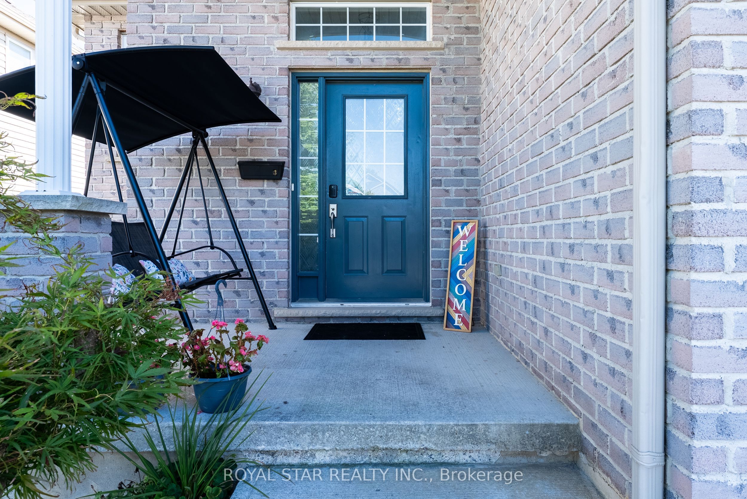3 Kerr Crescent Property Photo 8