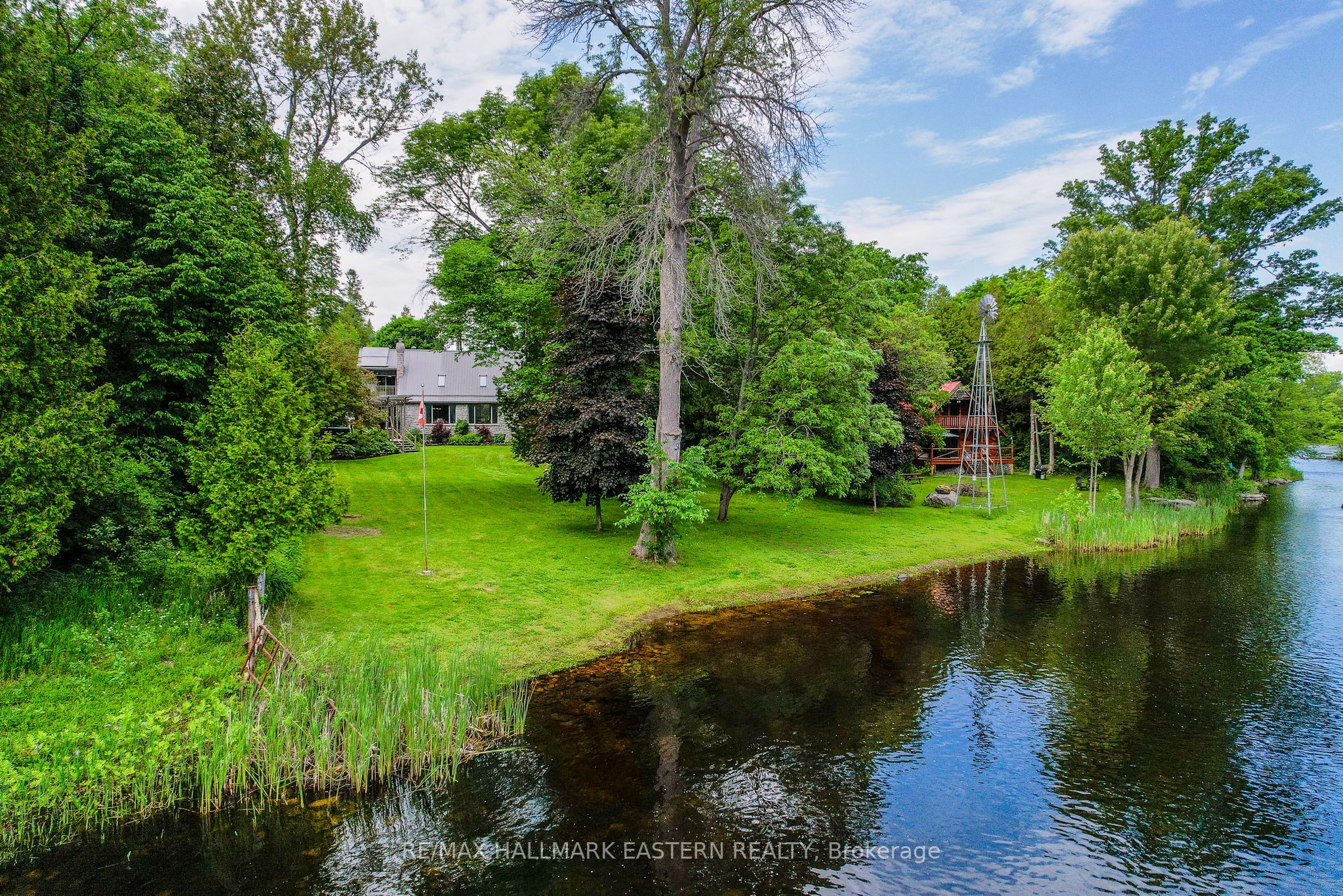 2853 13th Line E Property Photo 6