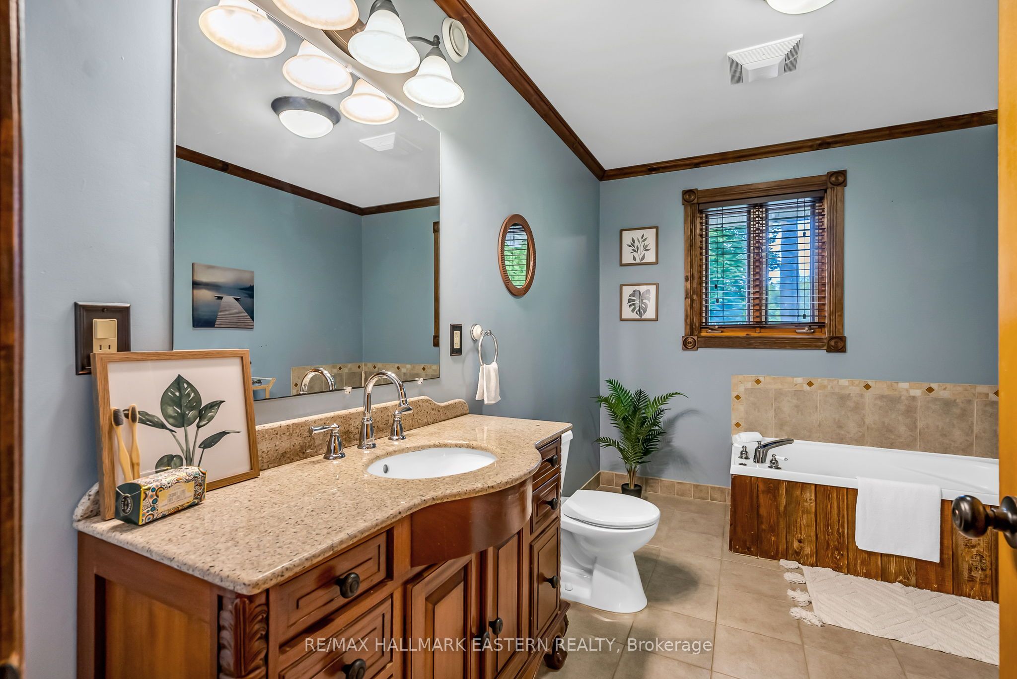 2853 13th Line E Property Photo 26