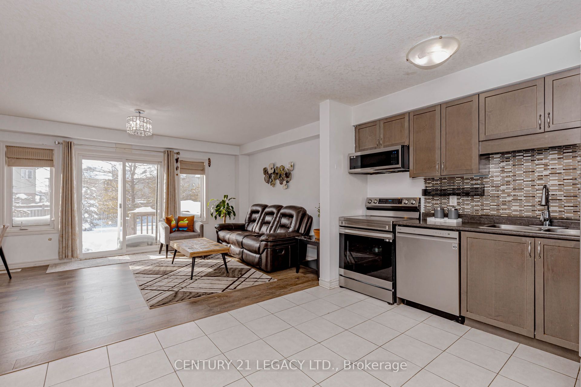 35 Oldfield Drive Property Photo 5