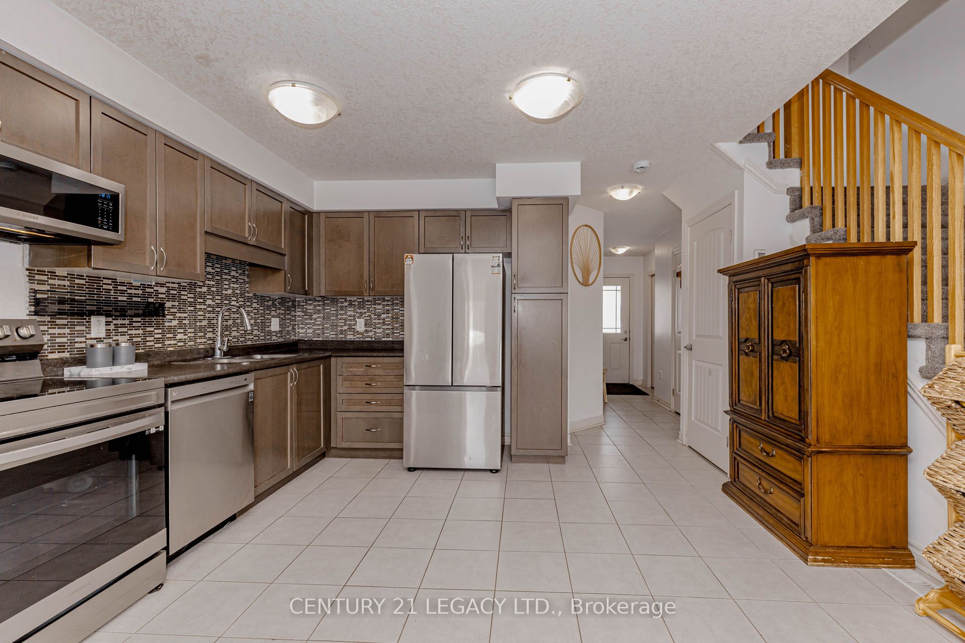 35 Oldfield Drive Property Photo 7