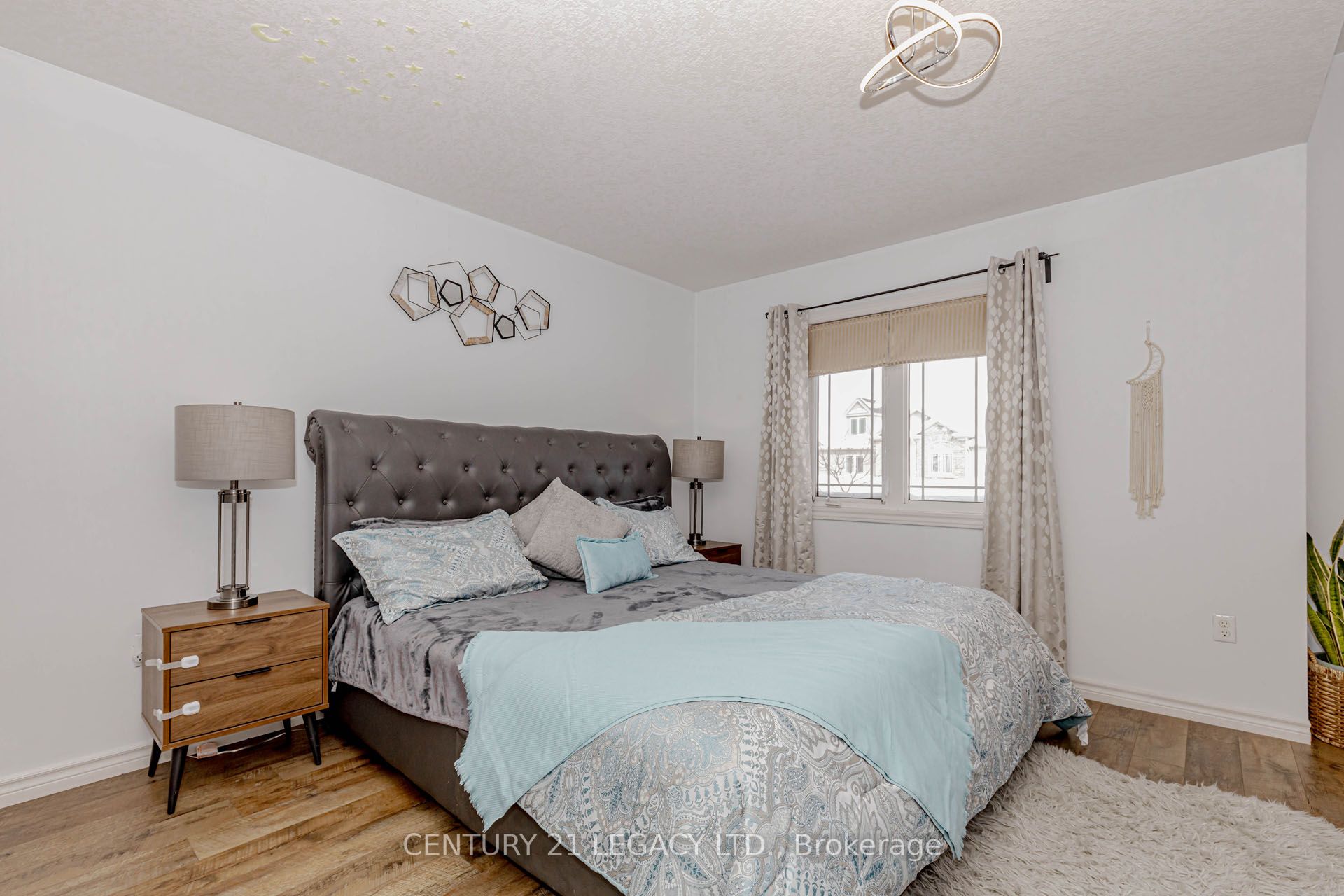 35 Oldfield Drive Property Photo 17