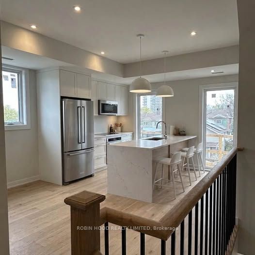553 Hughson Street N 2 Property Photo 2