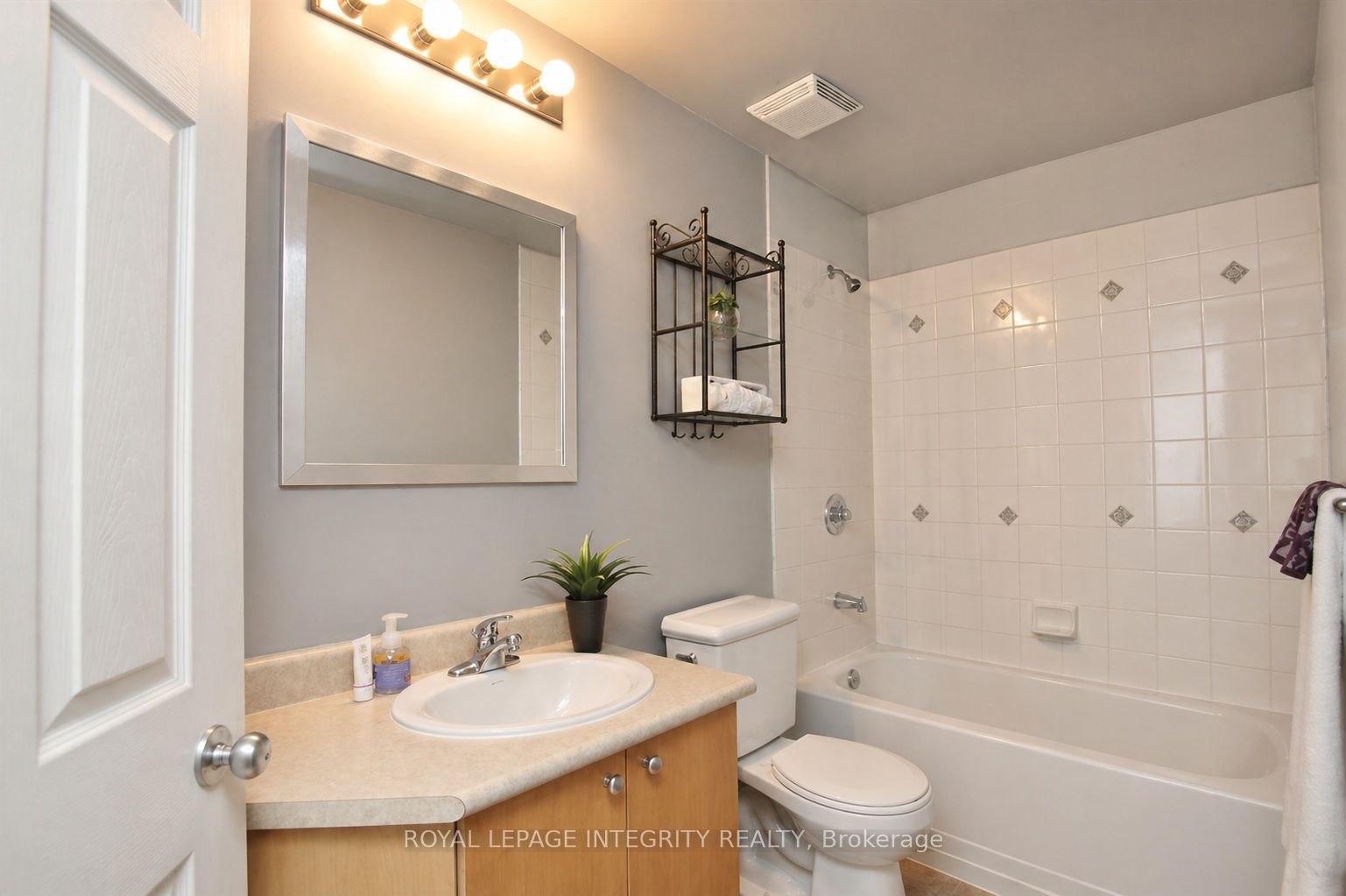 173 Crestway Drive A Property Photo 10
