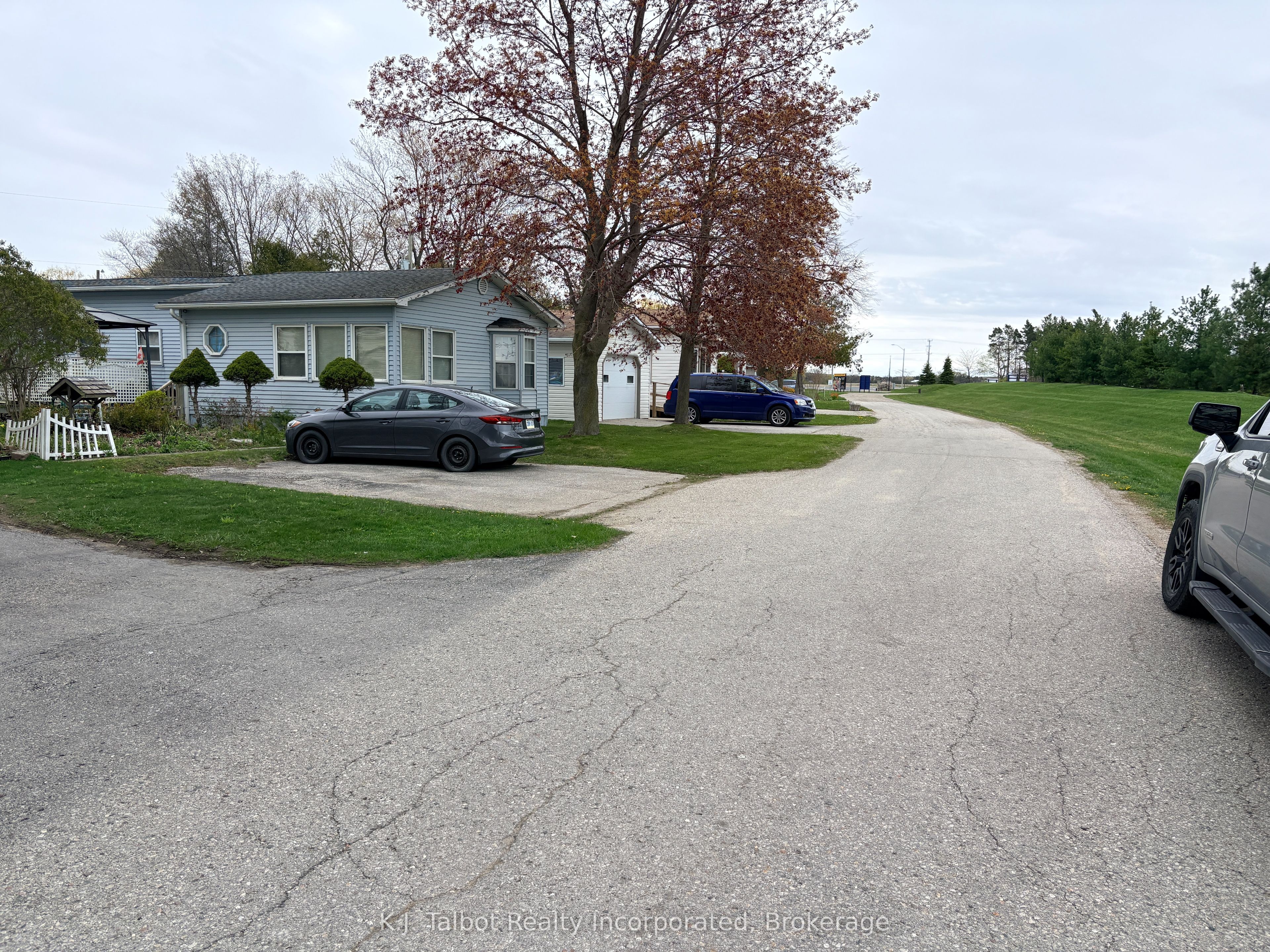 4 Poplar Lane Property Photo 29