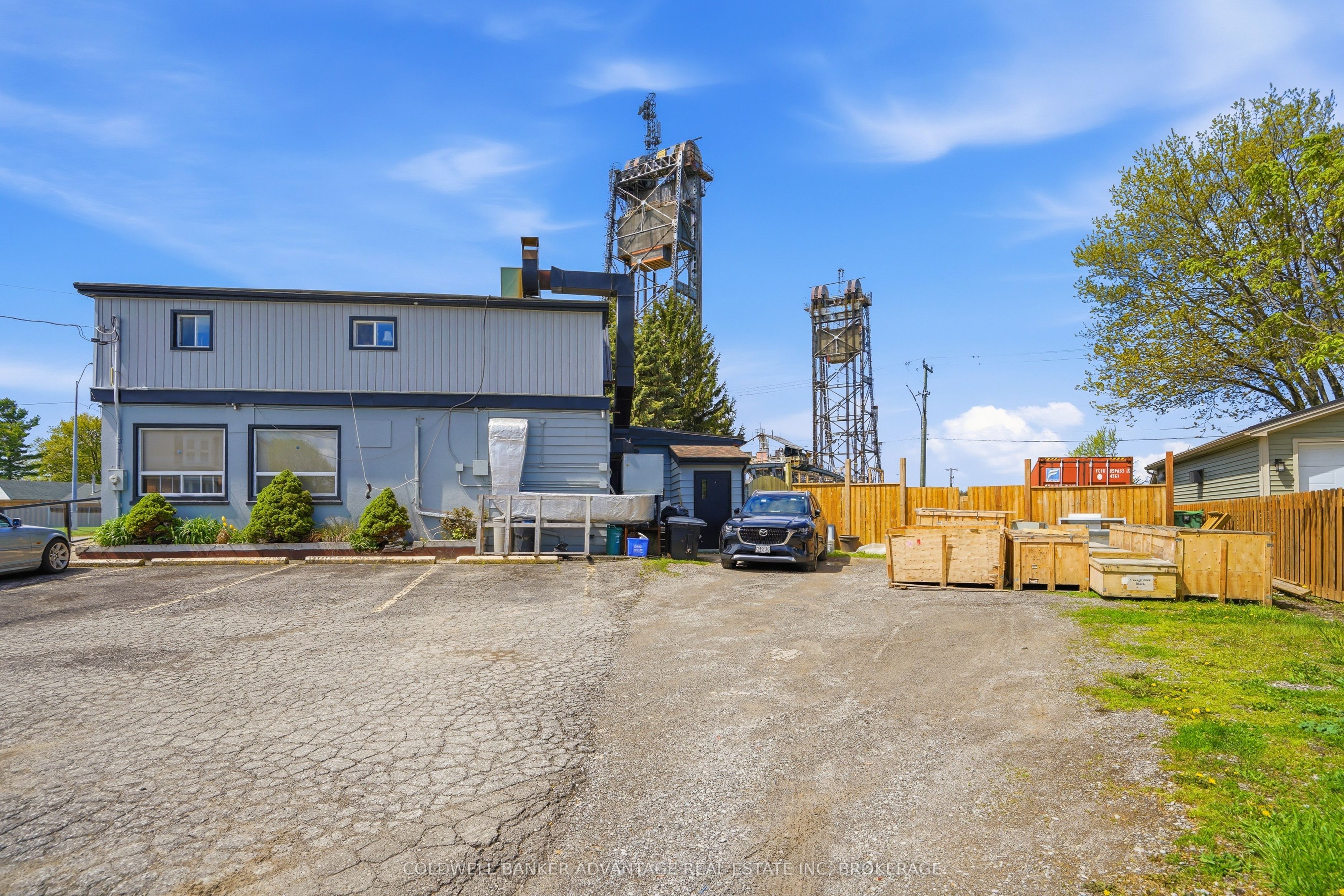 13330 Lundy's Lane Property Photo 4