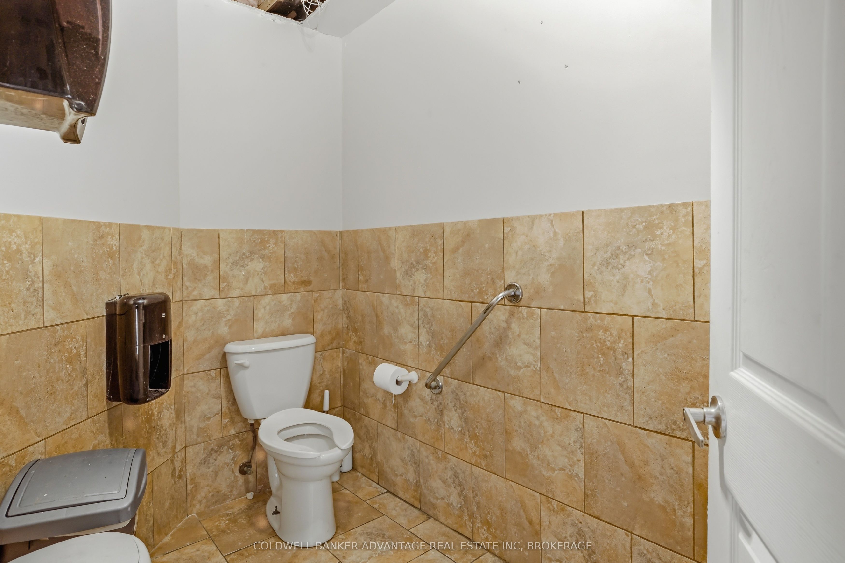 13330 Lundy's Lane Property Photo 20