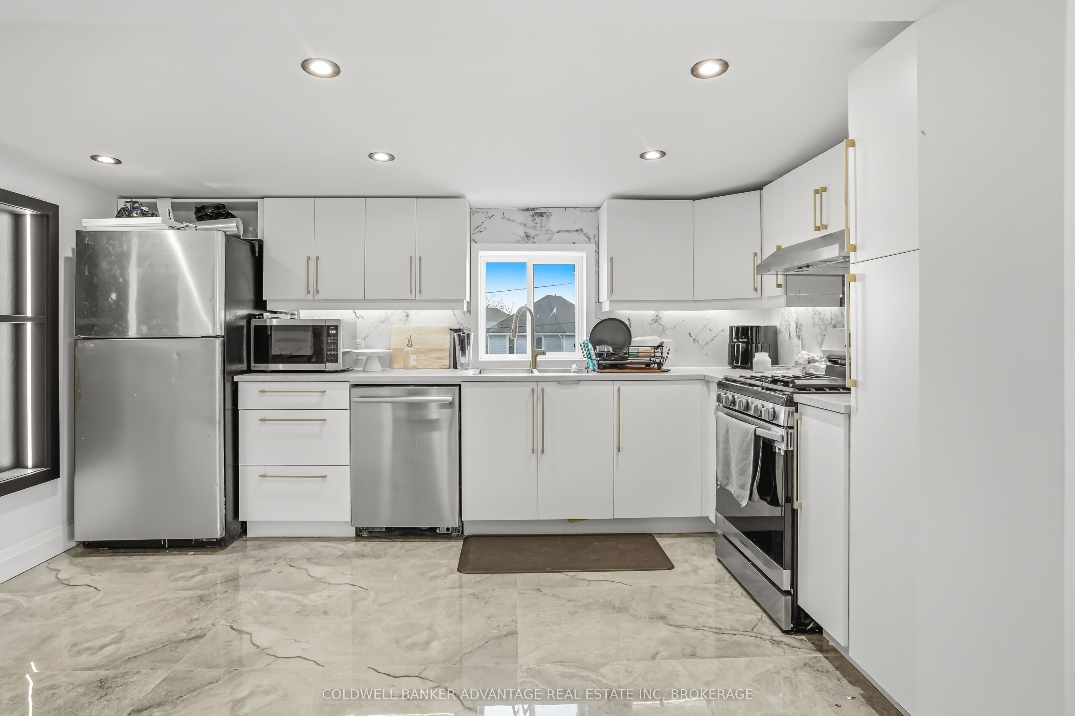 13330 Lundy's Lane Property Photo 32