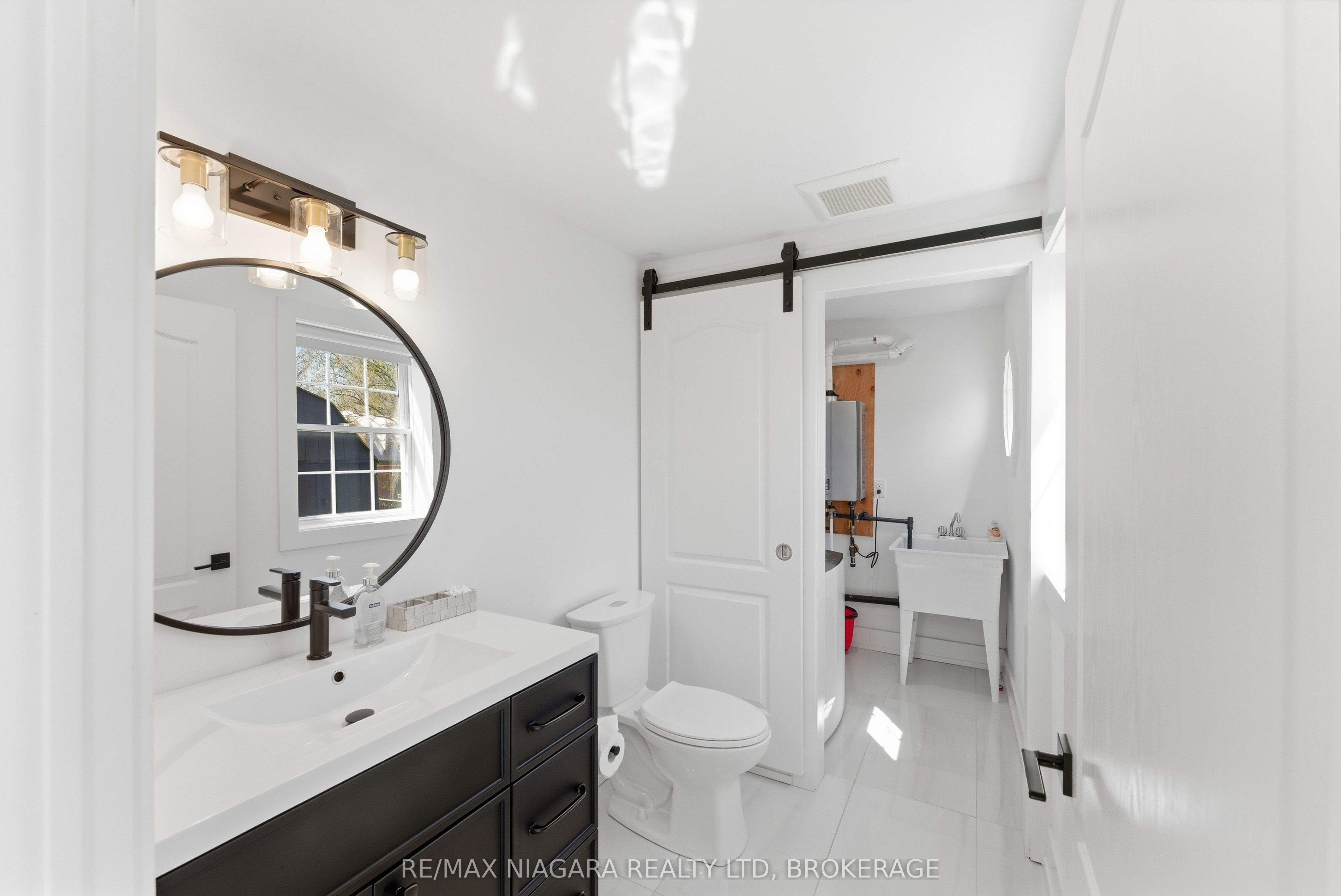 616 Lakeshore Road Property Photo 14