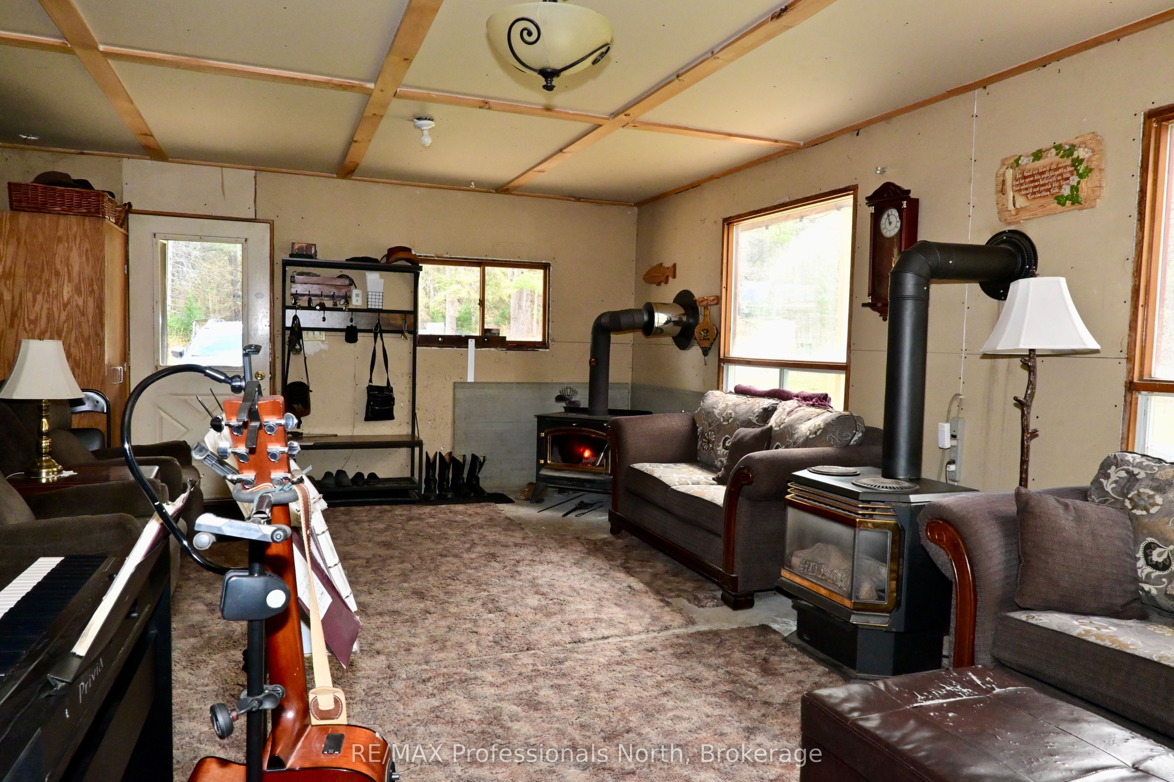 862 Lynx Lake Rd Road Property Photo 15