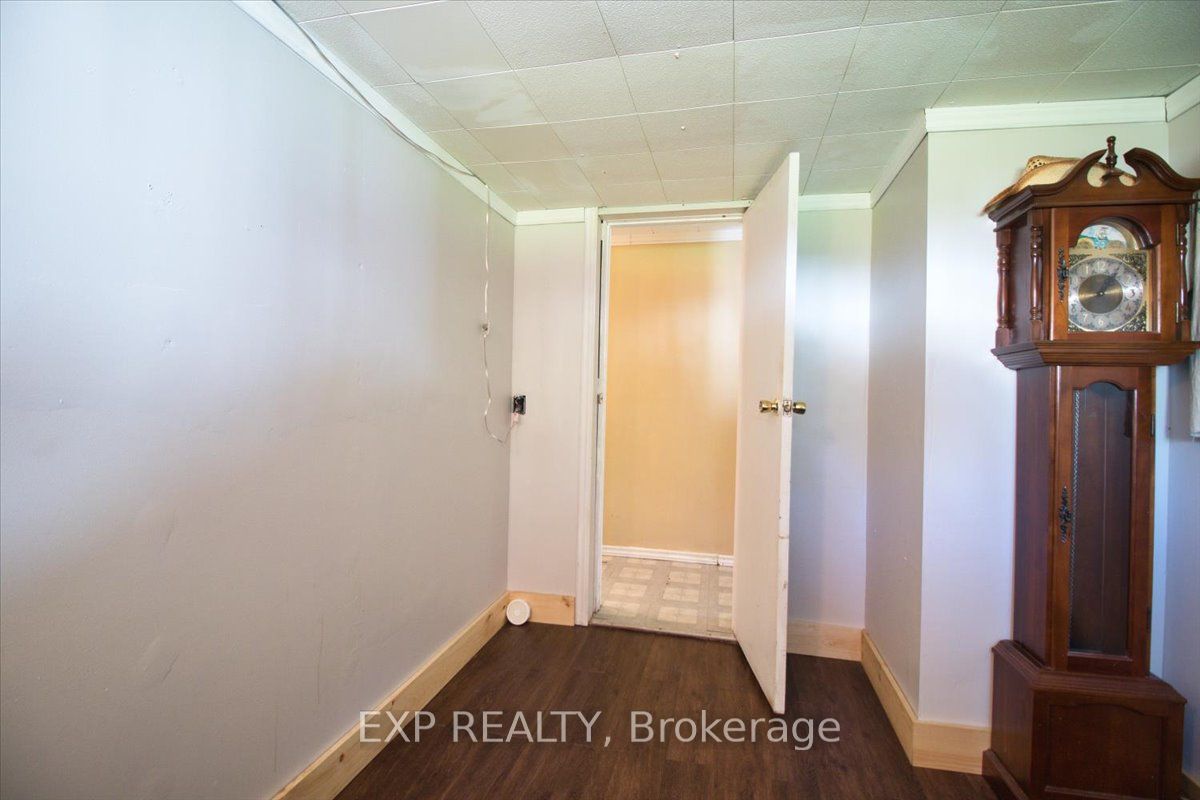252 Queen Street Property Photo 19