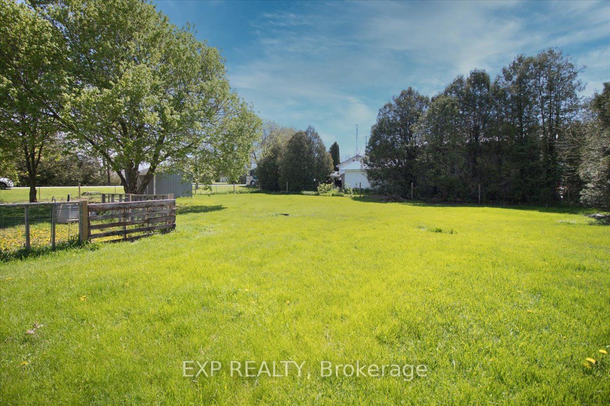 252 Queen Street Property Photo 33