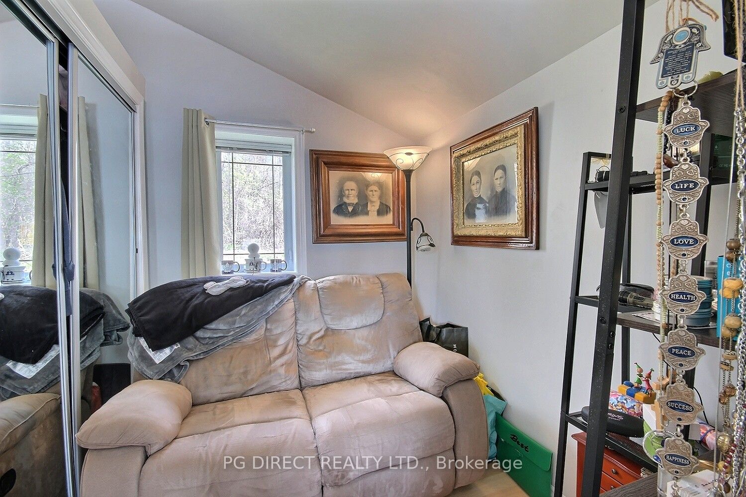 4 Bradley Bay Road Property Photo 6