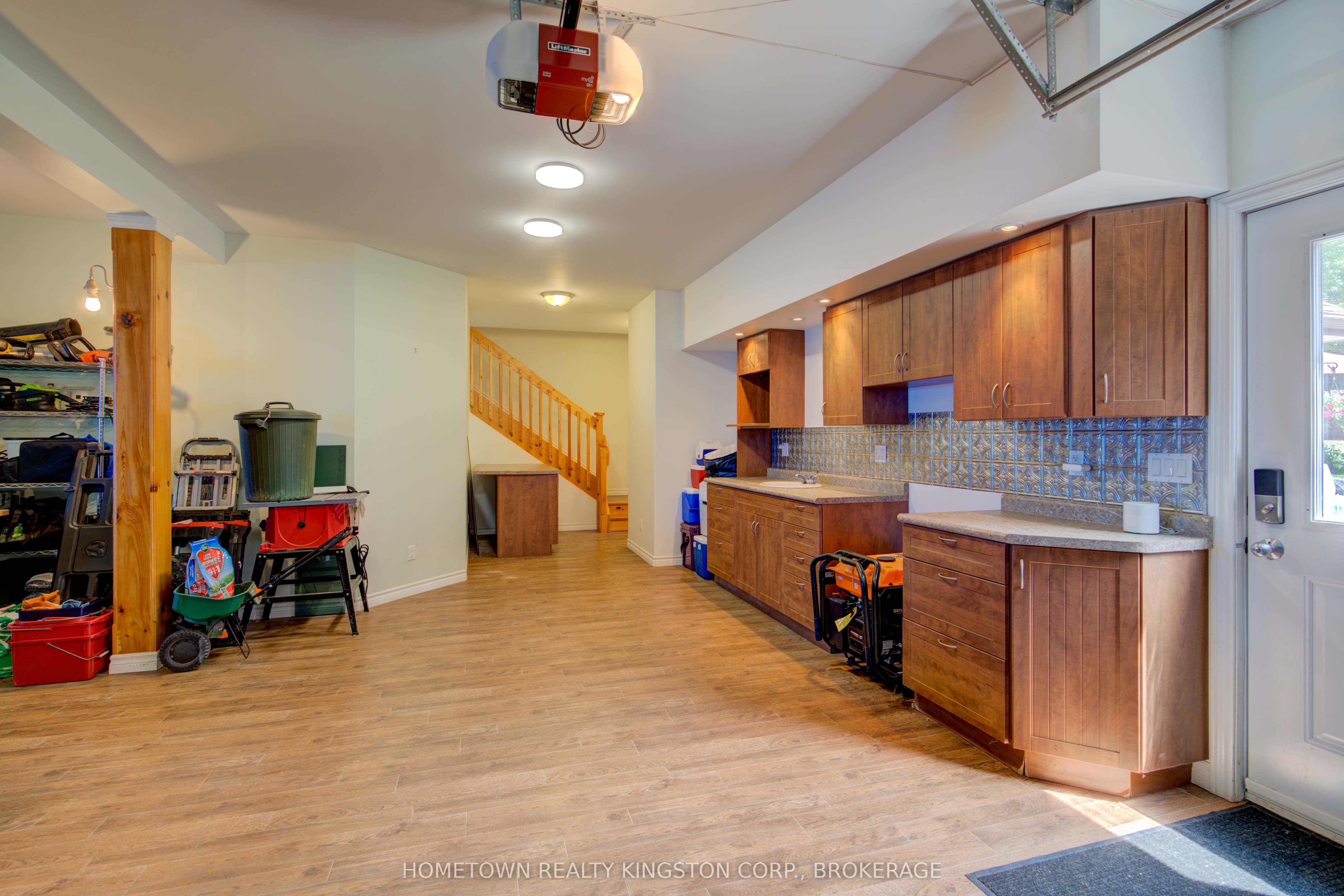 199 Kelly's Road Property Photo 32