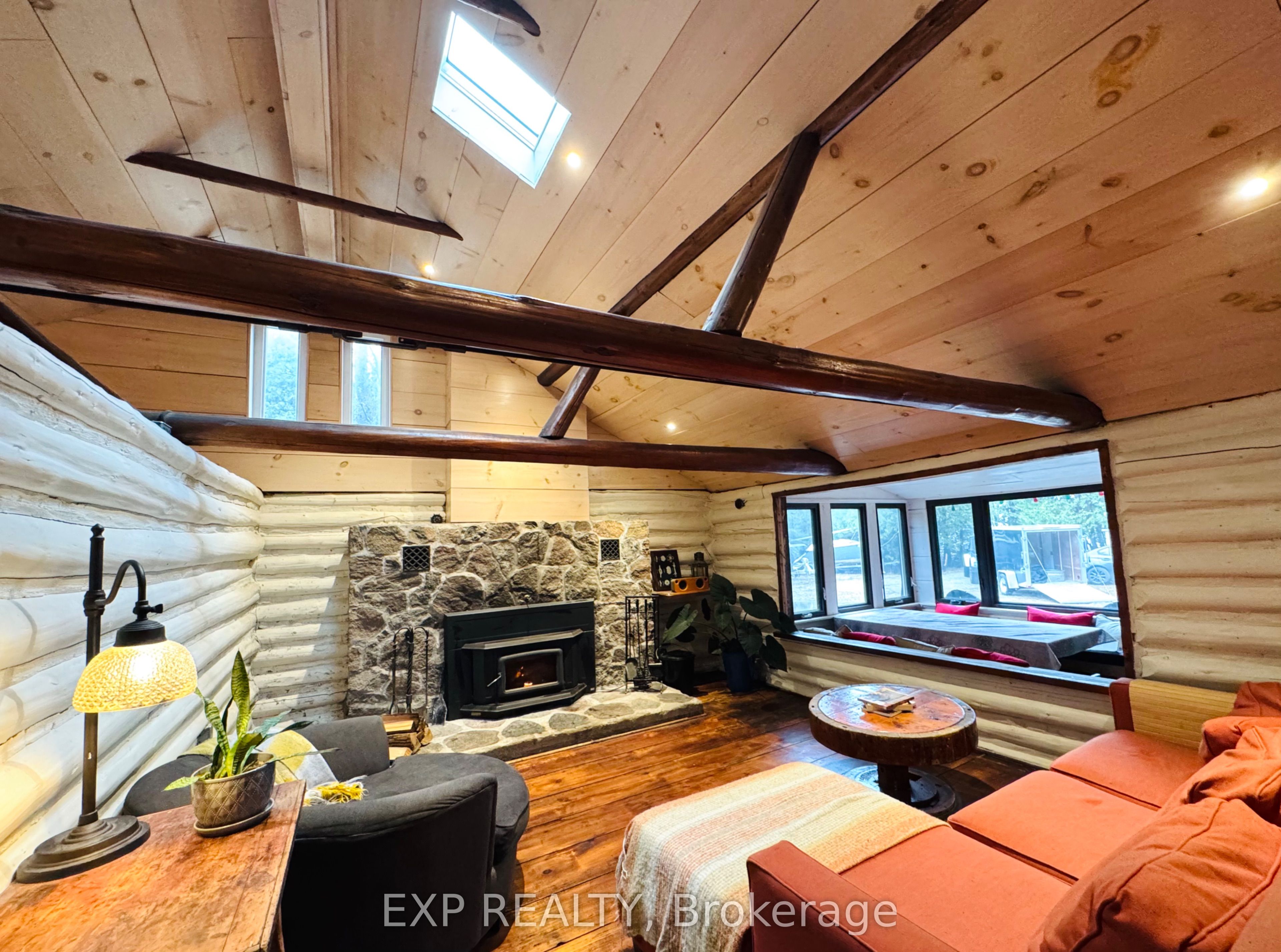 246 Sunset Drive Property Photo 8