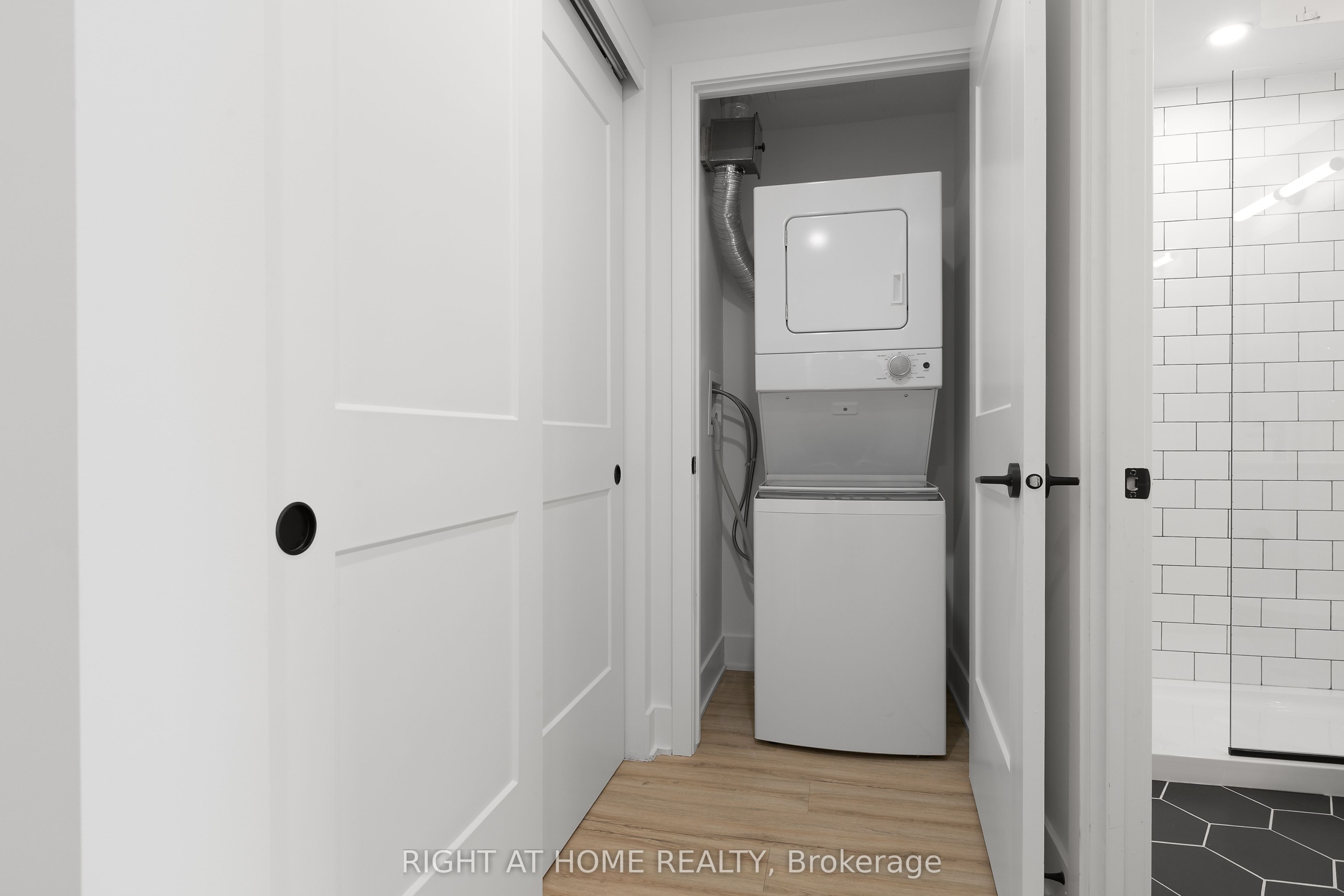 377 Winona Avenue 509 Property Photo 11