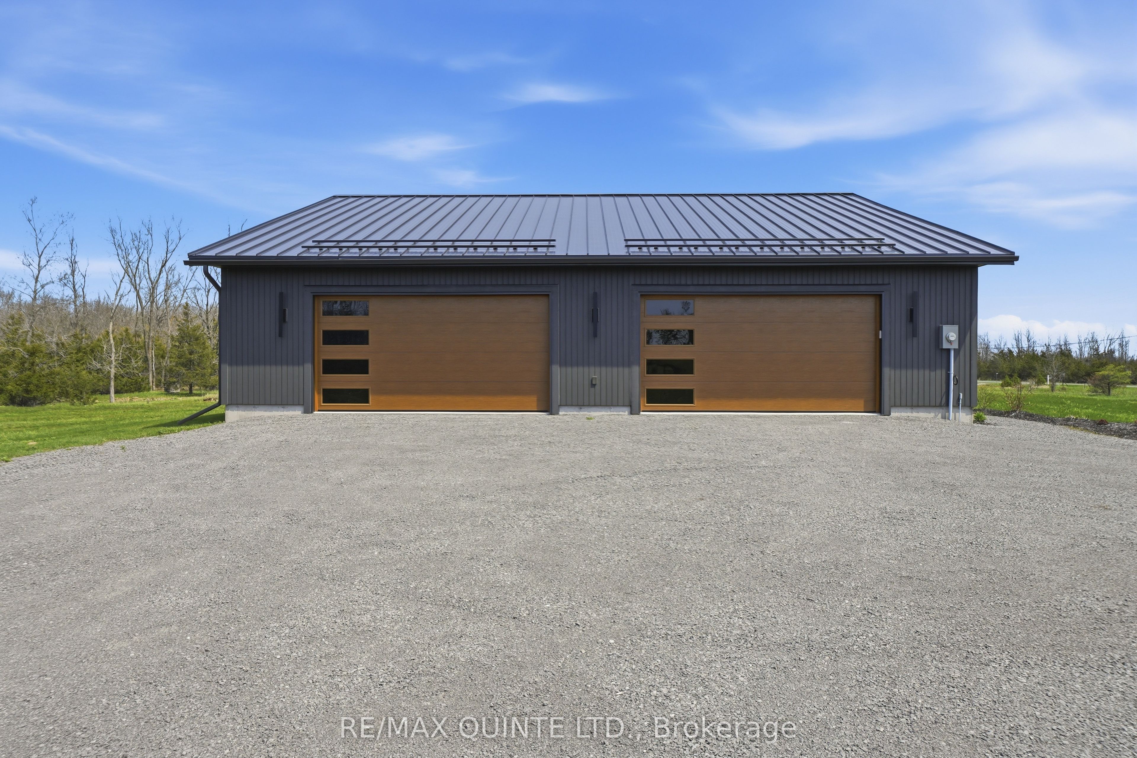 225 Mitchells Crossroad Property Photo 4