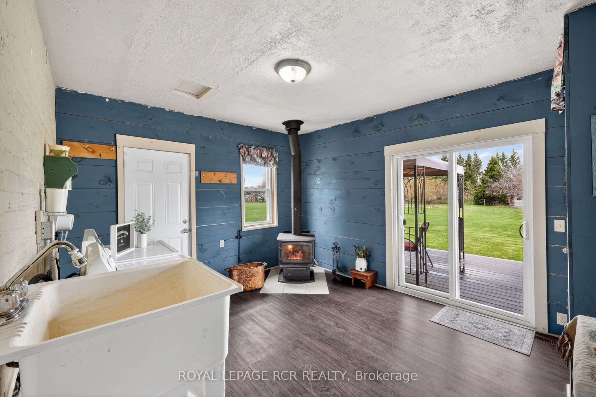 077597 7th Line Sw Property Photo 17